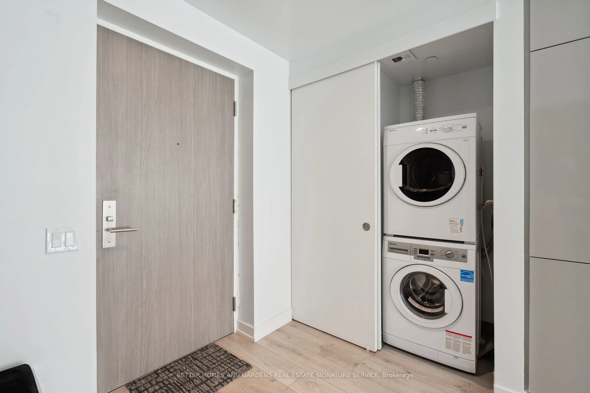 161 Roehampton Avenue, #515