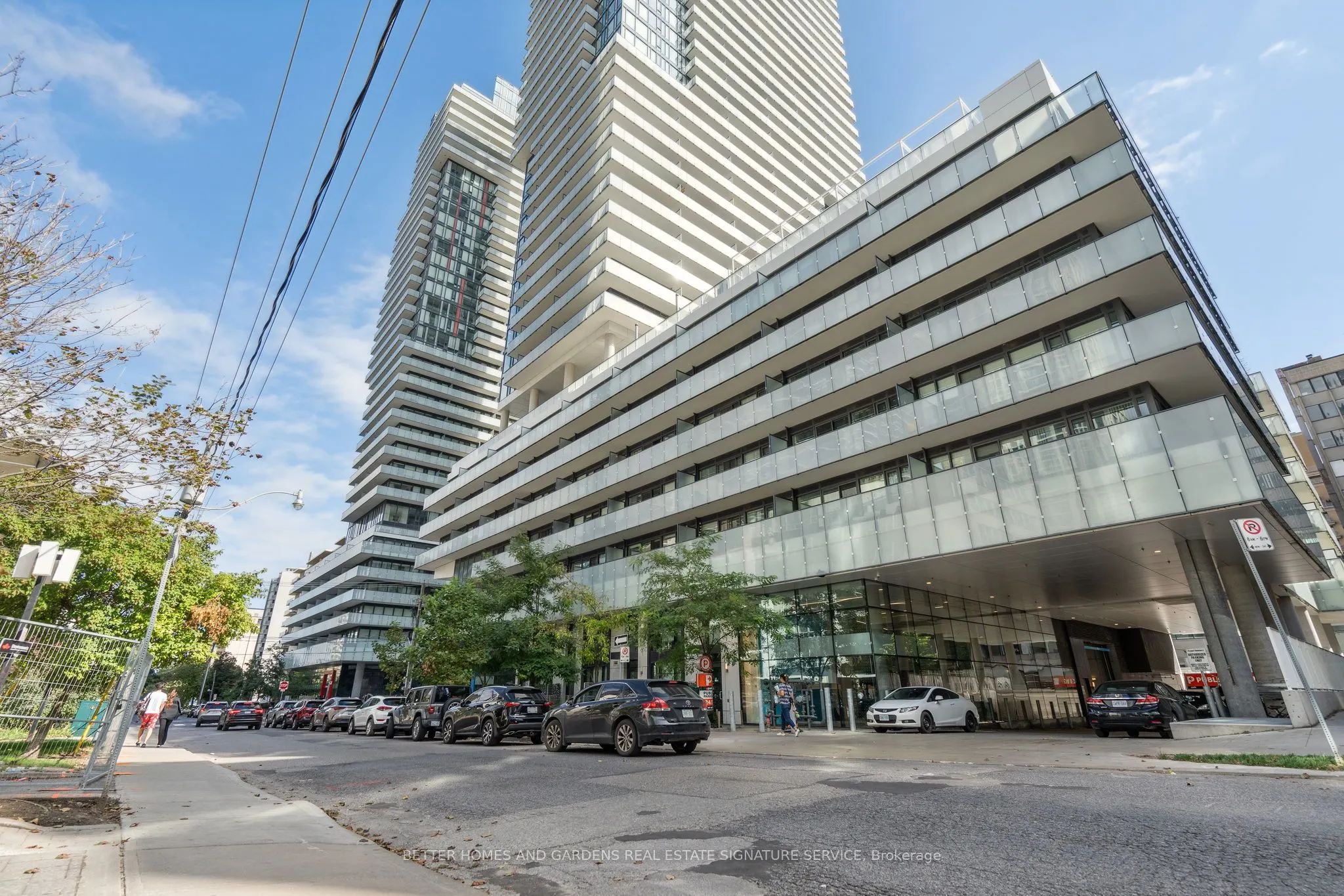 161 Roehampton Avenue, #515