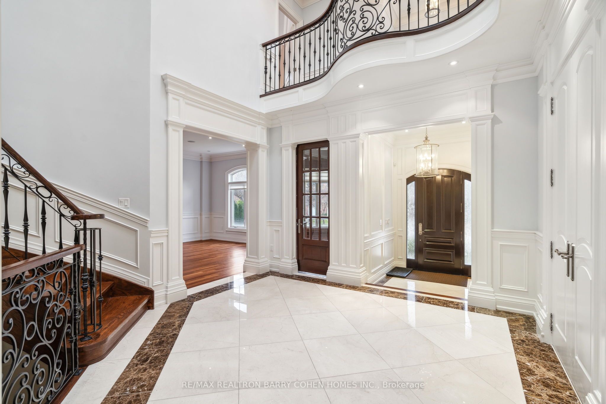 117 Upper Canada Drive