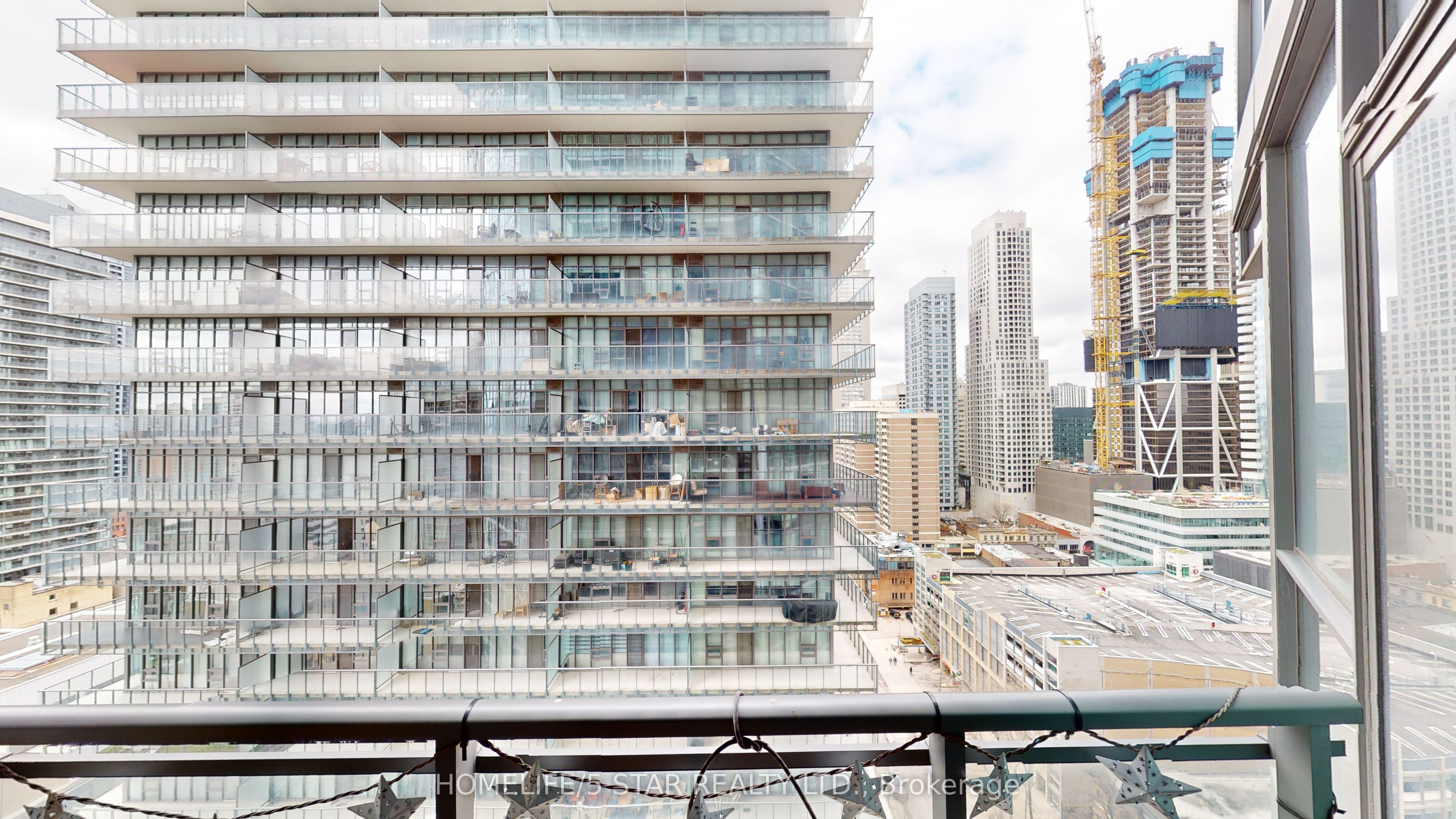 45 Charles Street E, #2106