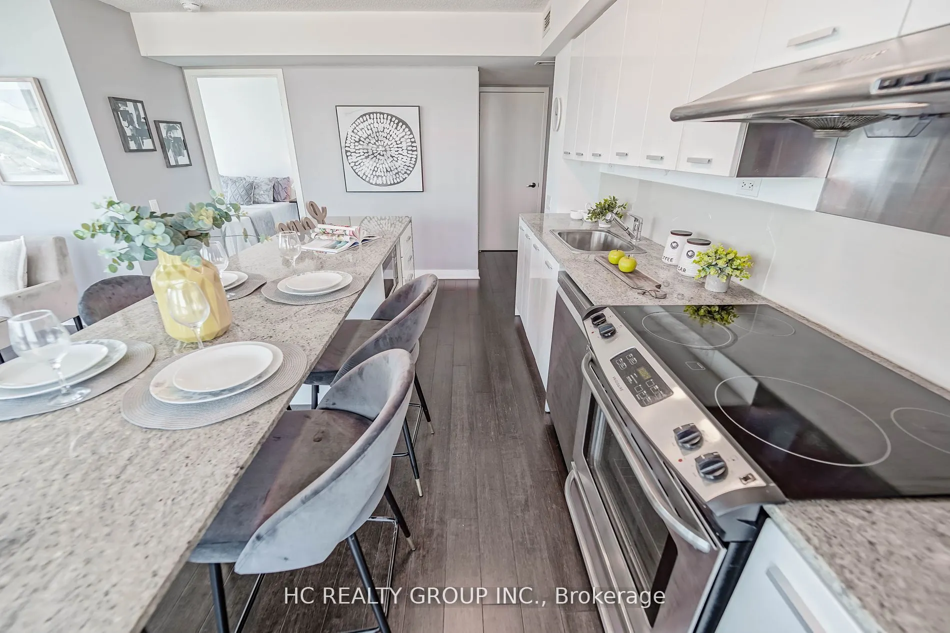 15 Singer Court, #1002