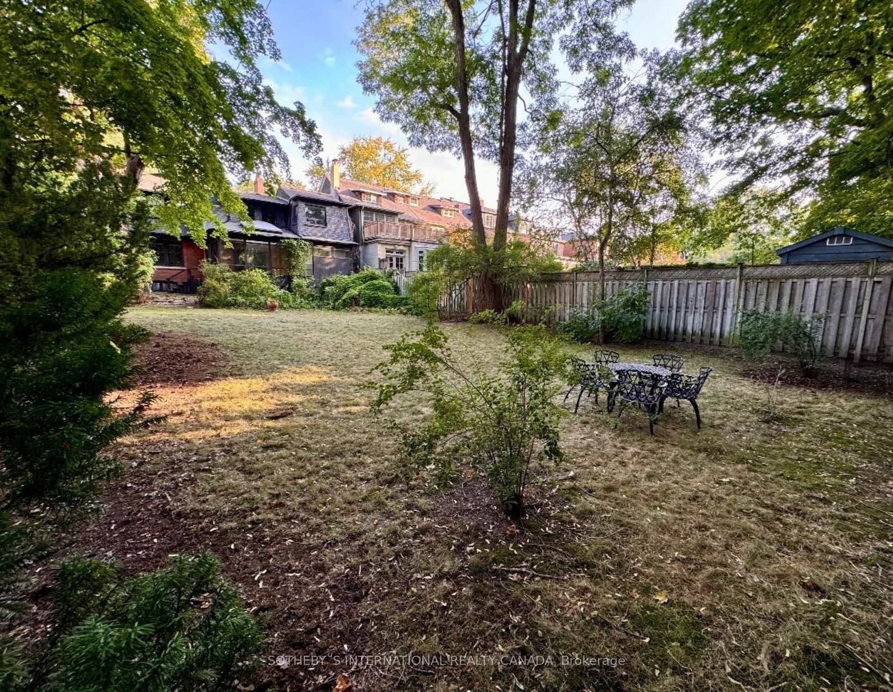 147B Farnham Avenue