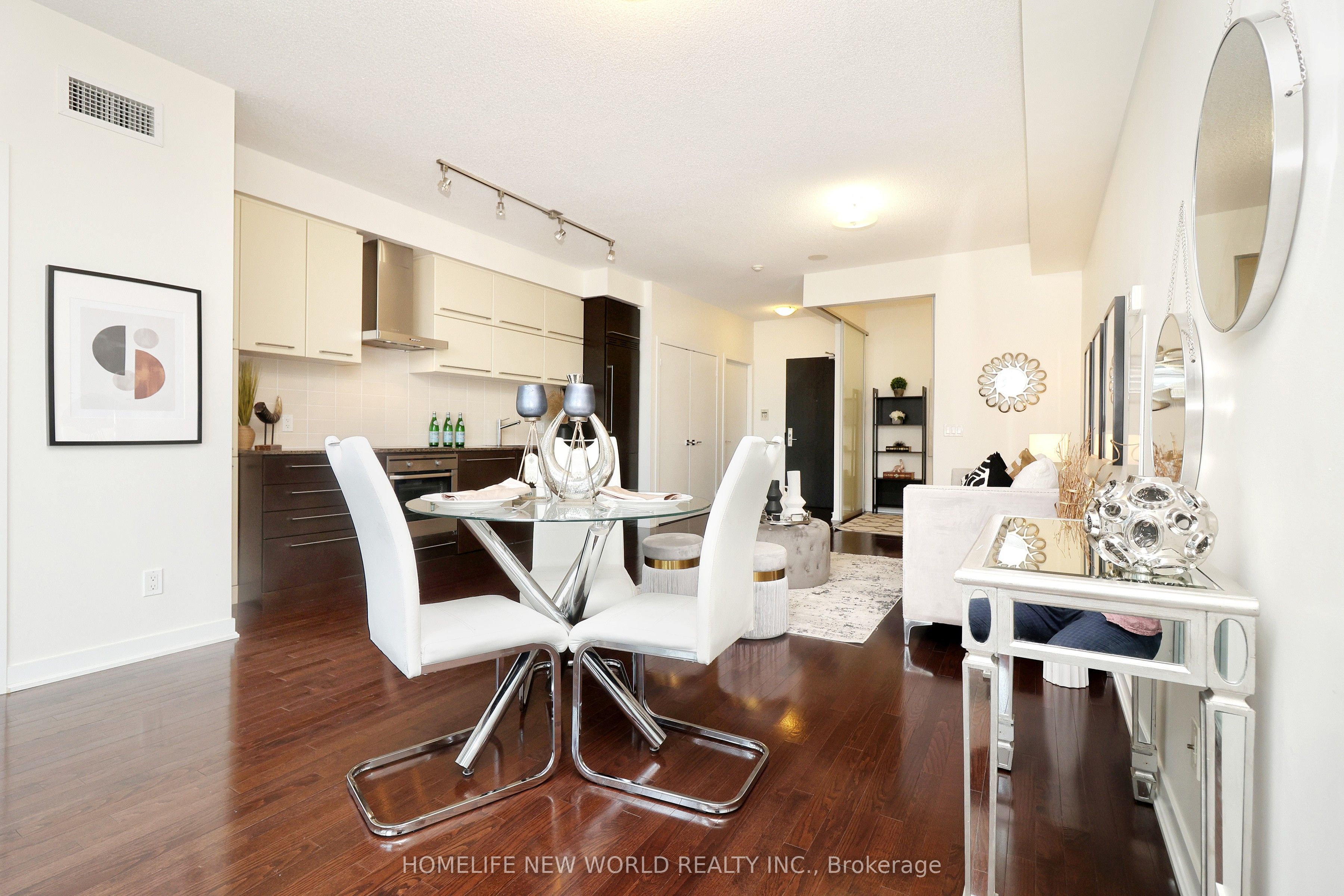 770 Bay Street, #1613