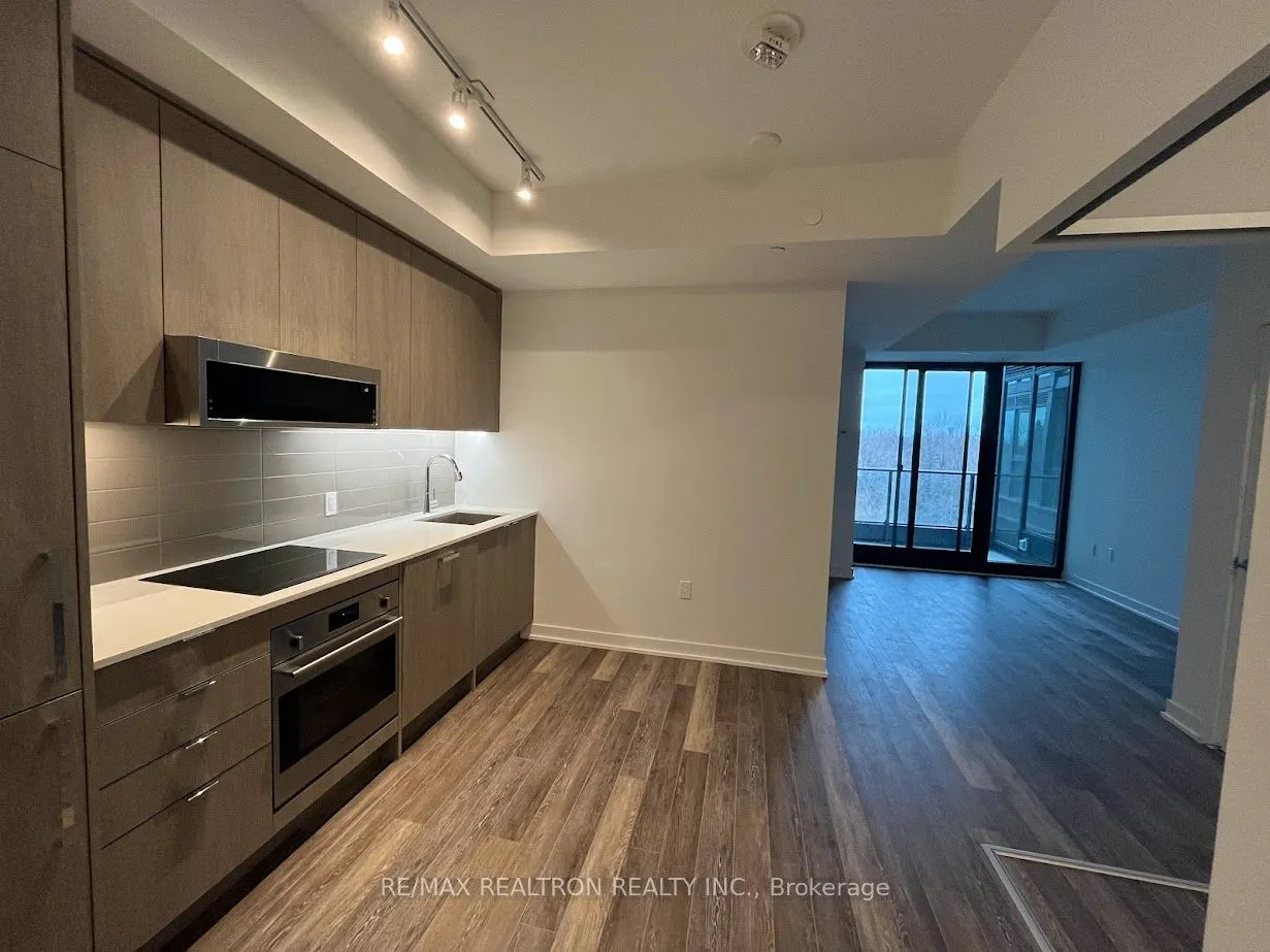250 Lawrence Avenue W, #601