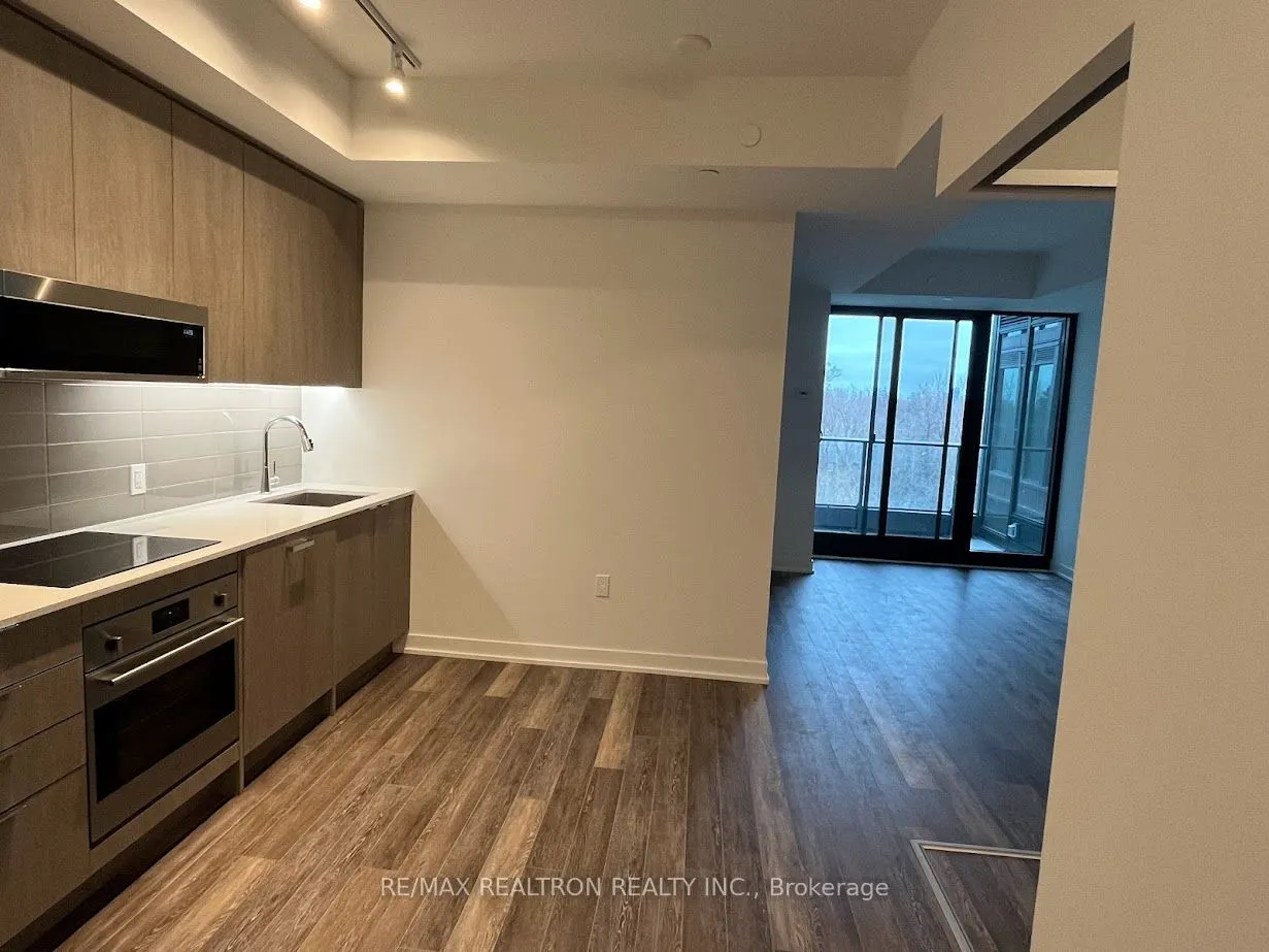 250 Lawrence Avenue W, #601
