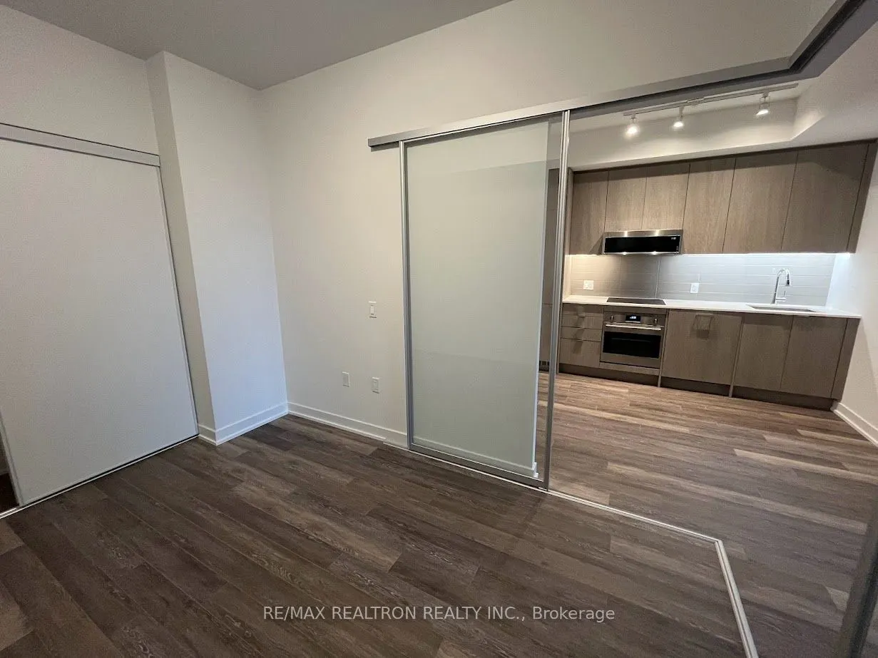 250 Lawrence Avenue W, #601