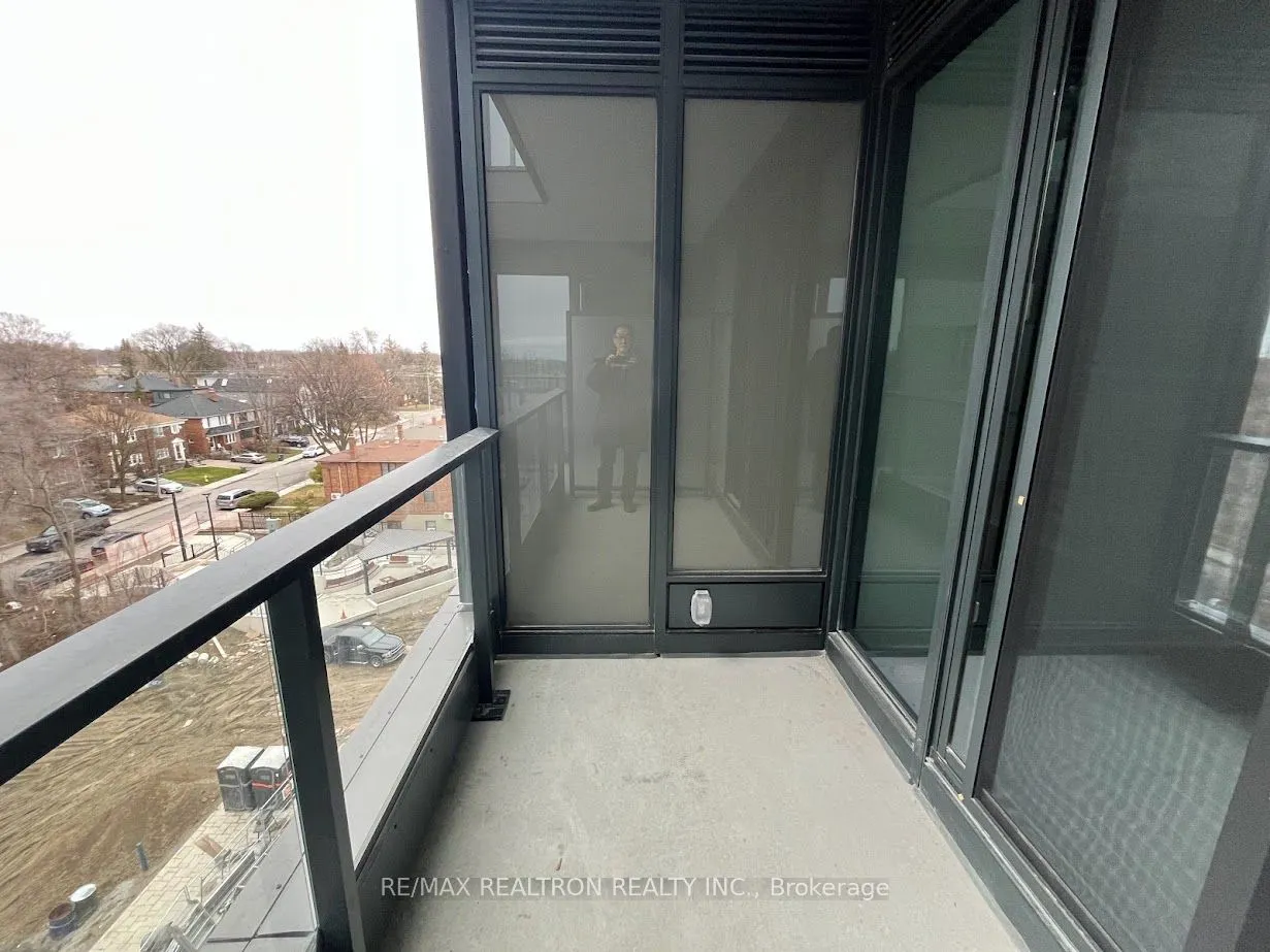 250 Lawrence Avenue W, #601