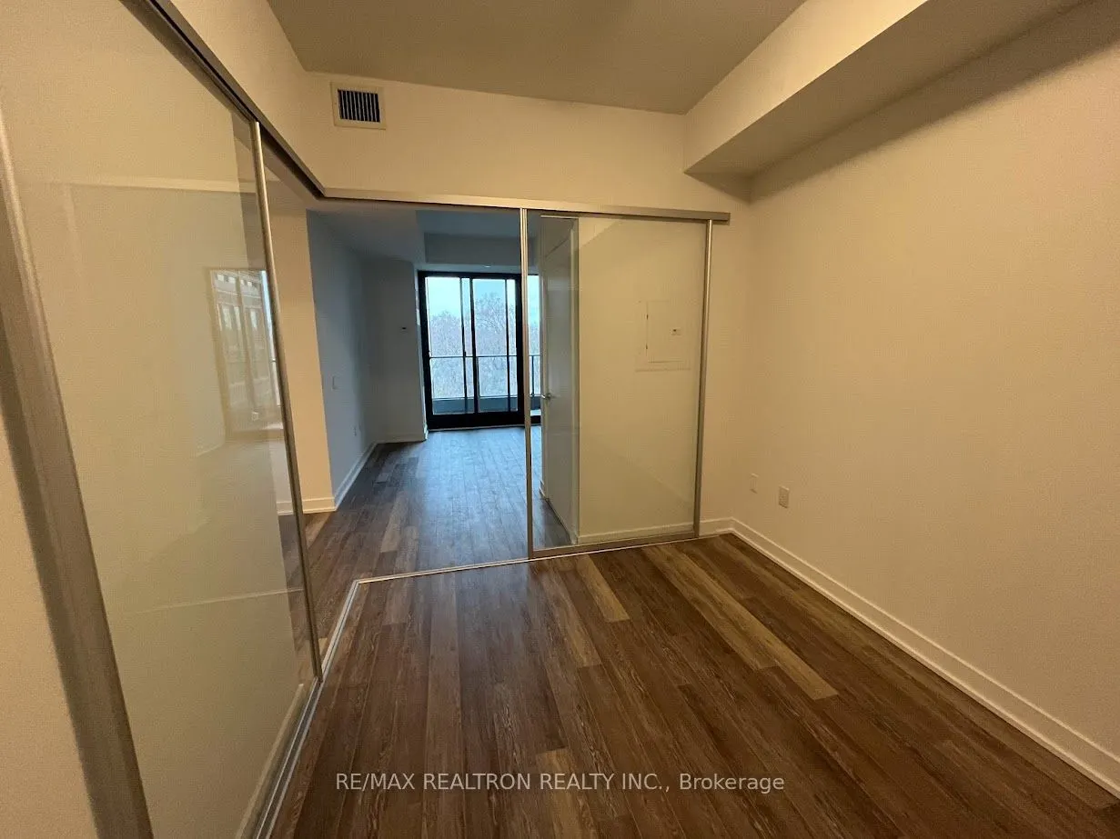 250 Lawrence Avenue W, #601