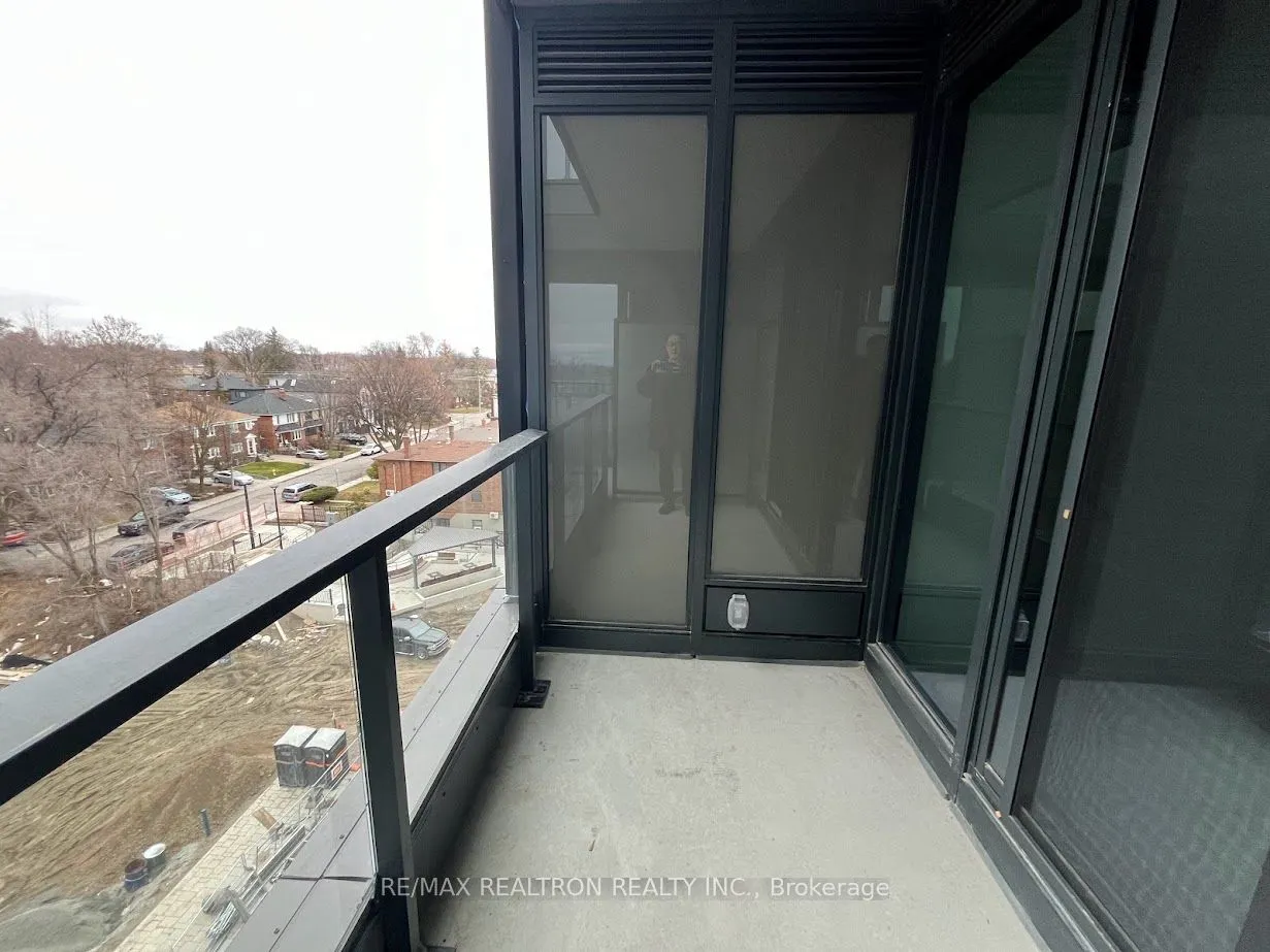 250 Lawrence Avenue W, #601