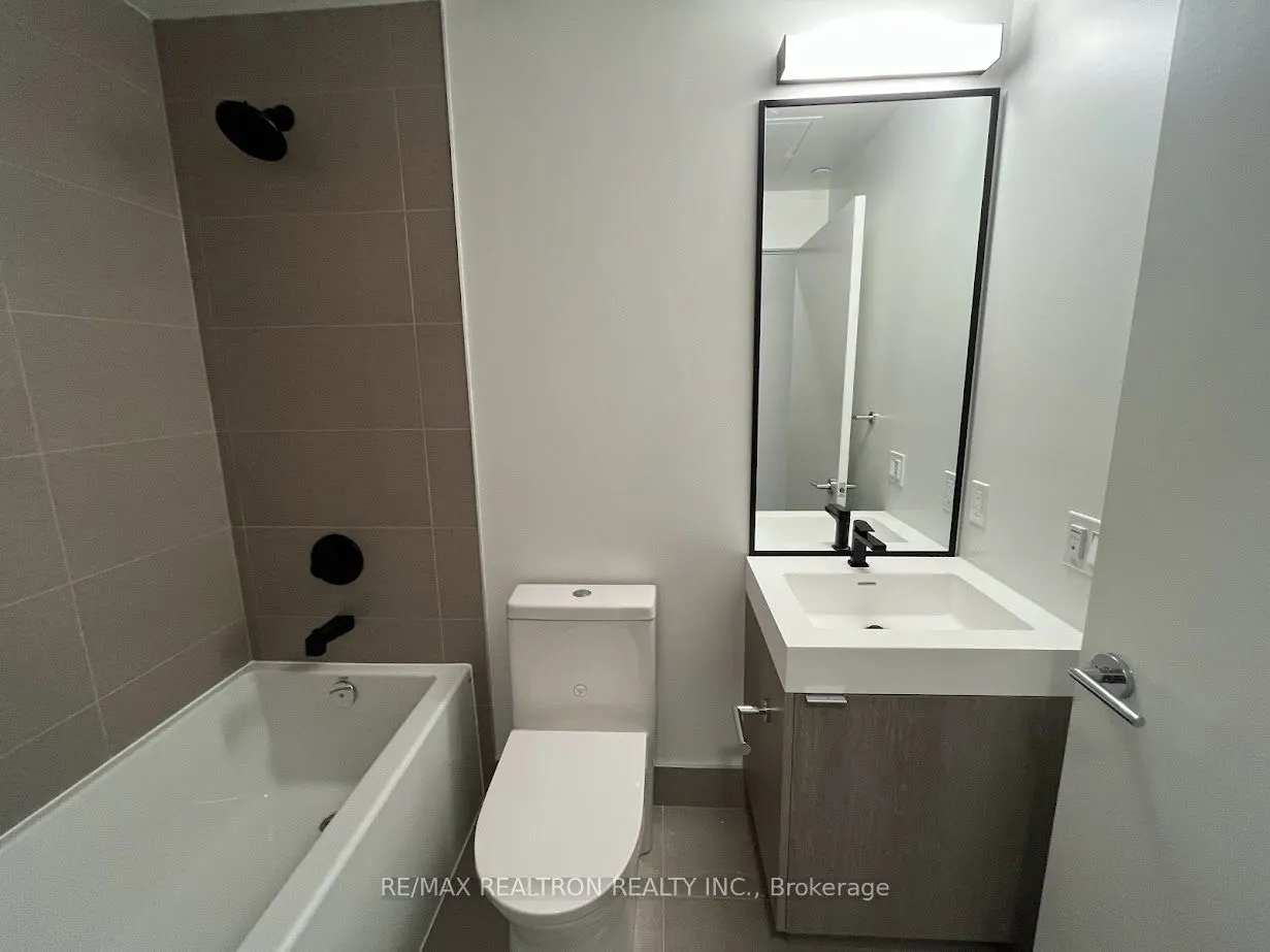 250 Lawrence Avenue W, #601