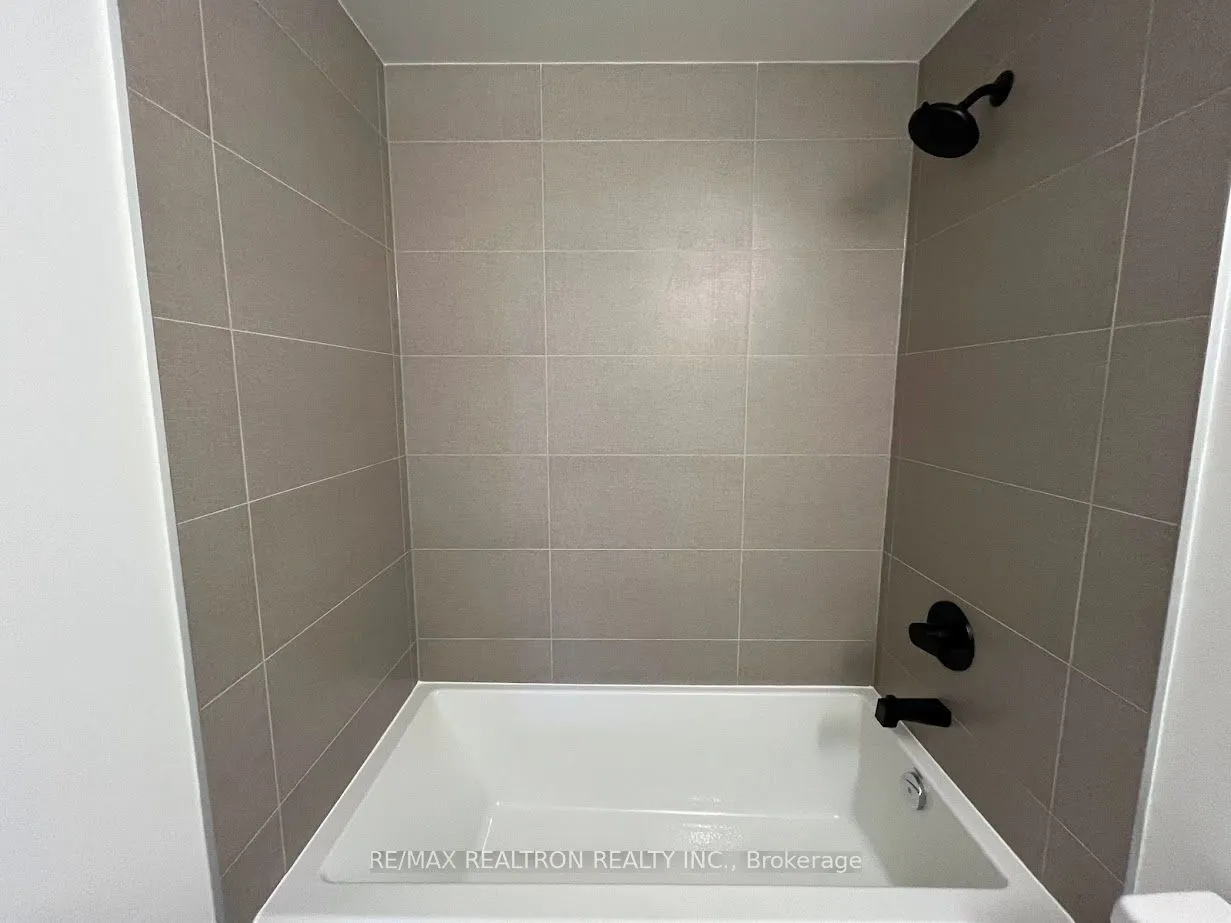 250 Lawrence Avenue W, #601