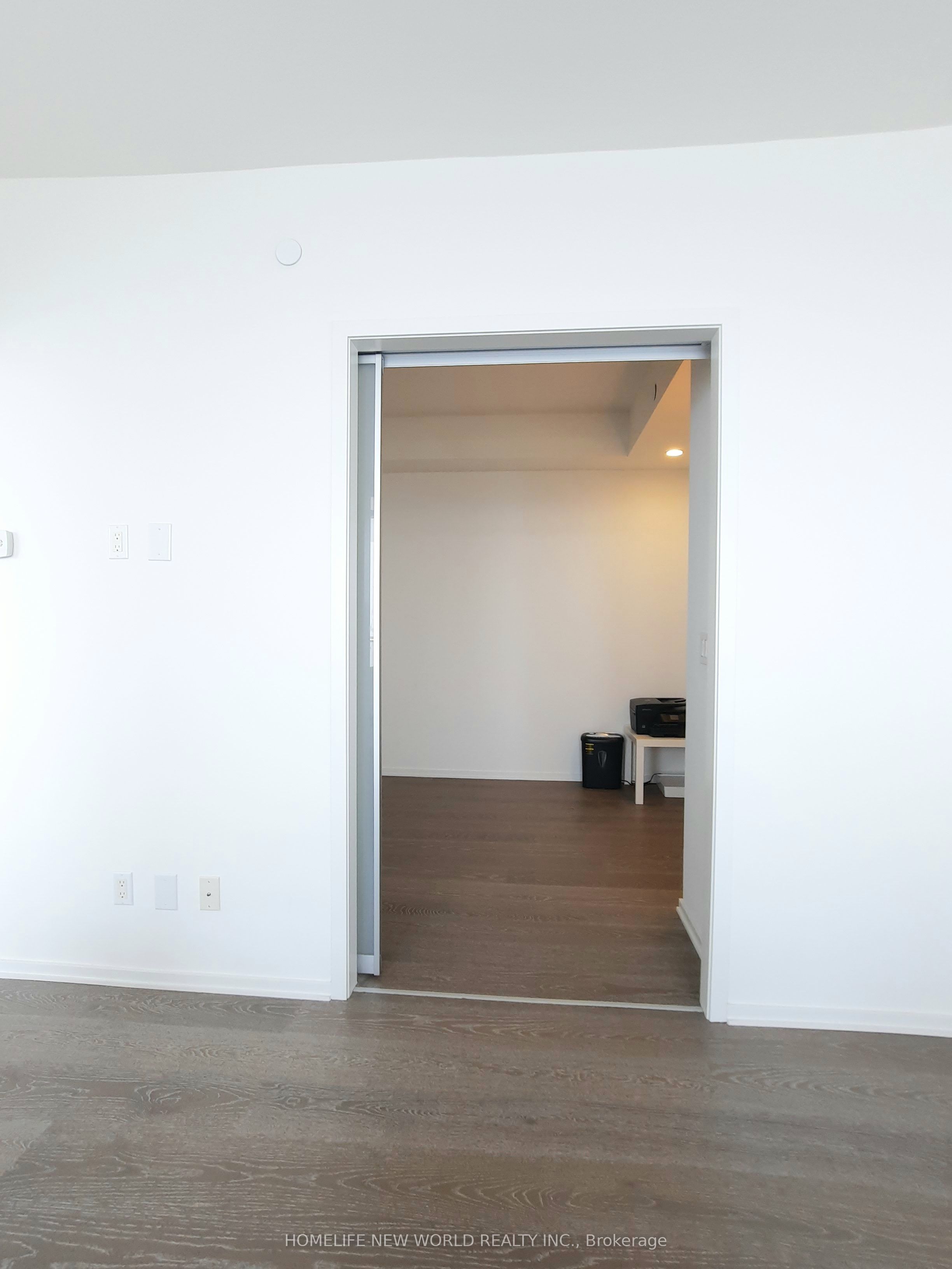 1 Bloor Street E #6902