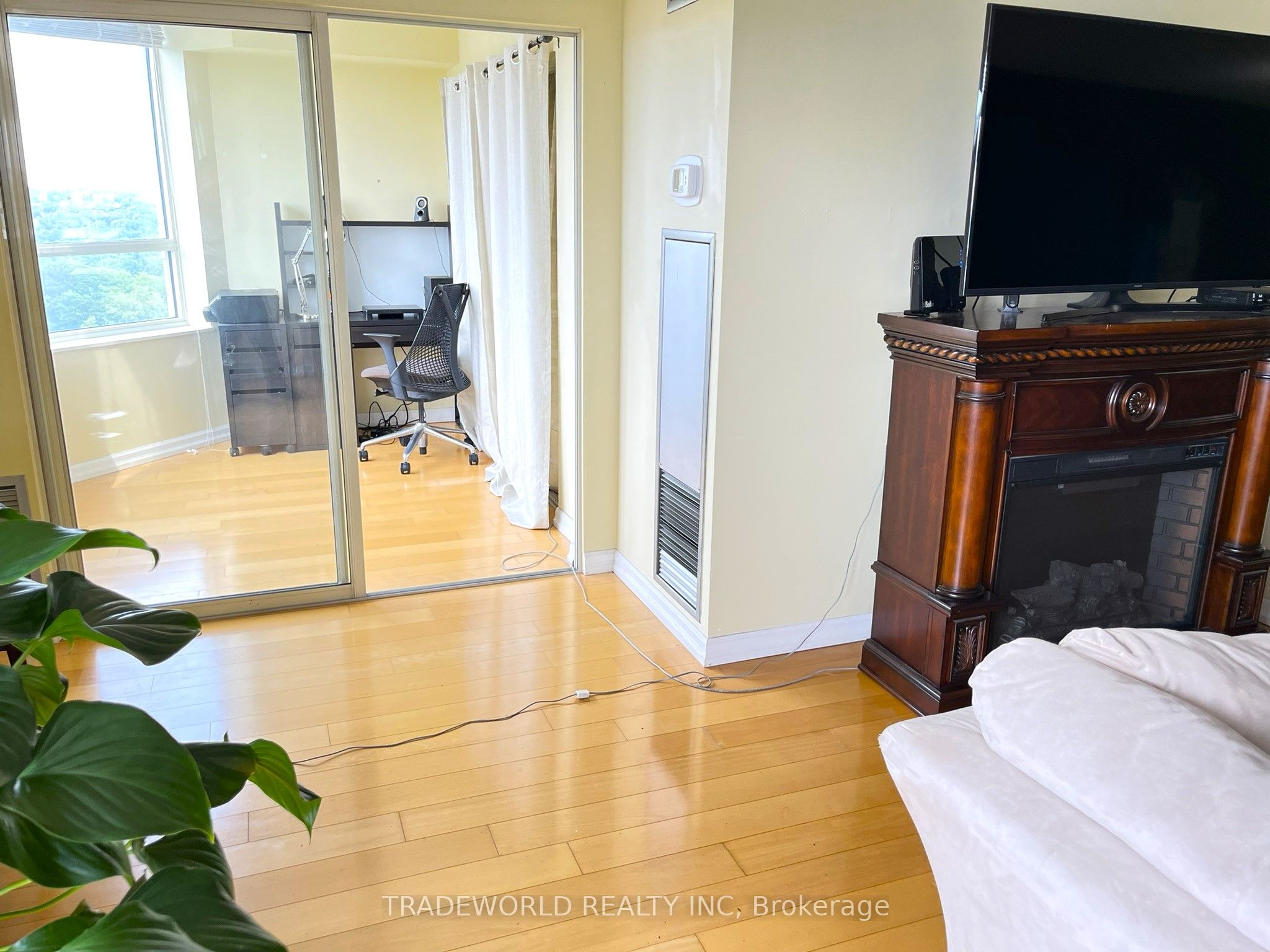 215 Wynford Drive #2307