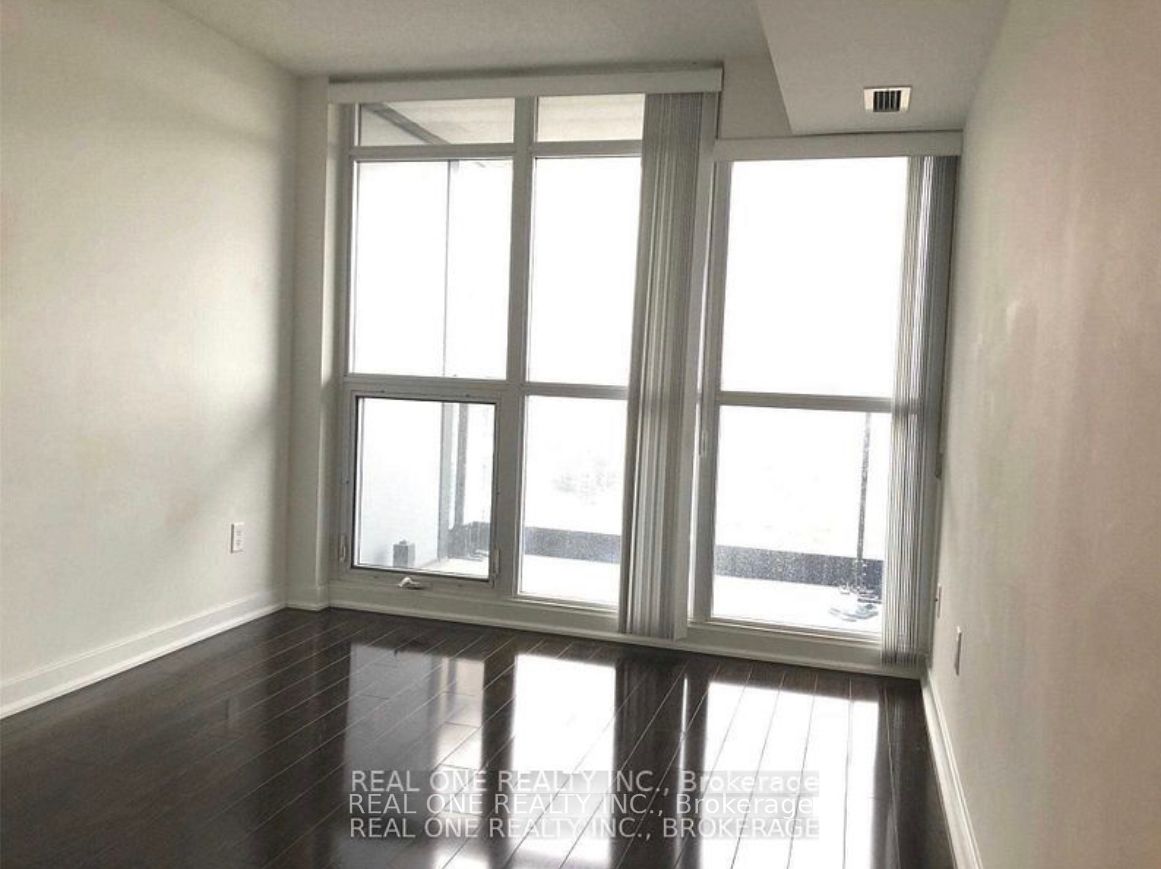 19 Singer Court, #1020
