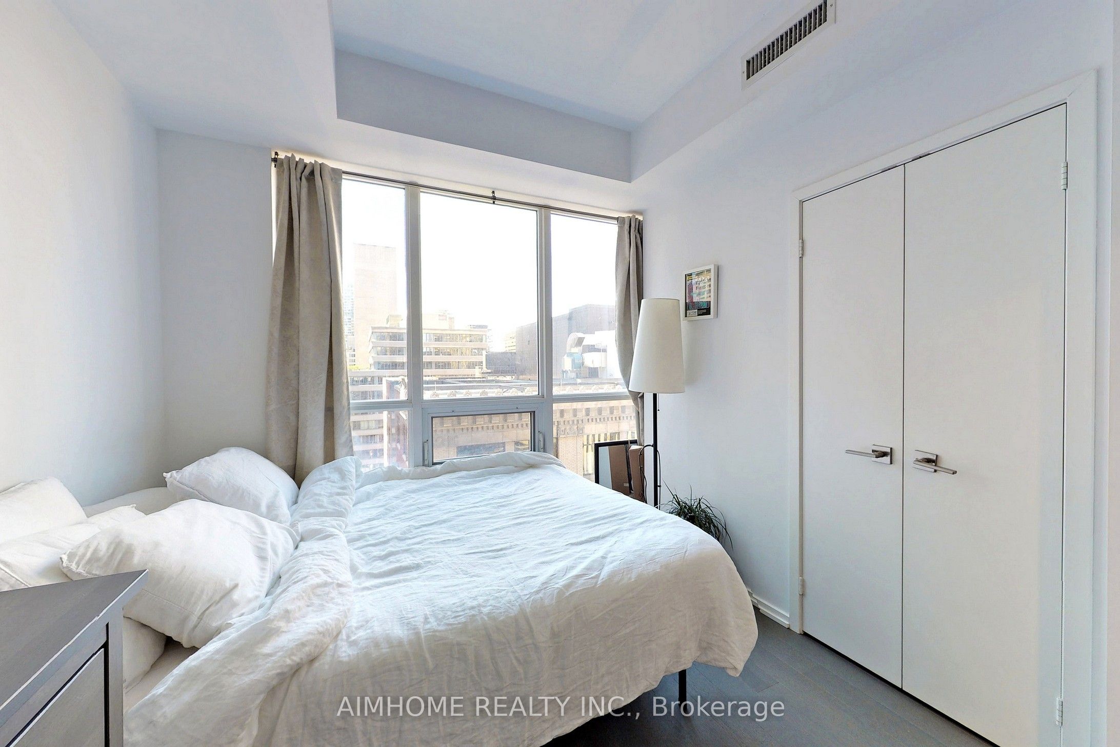 70 Temprance Street, #1415