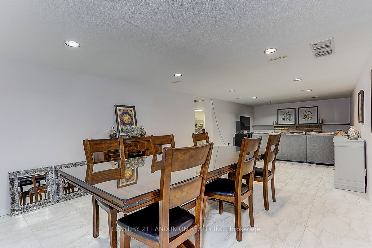 223 Willowdale Avenue