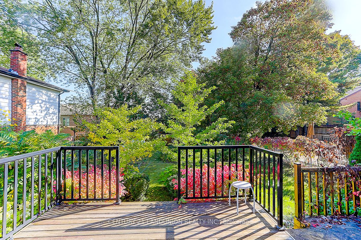 223 Willowdale Avenue