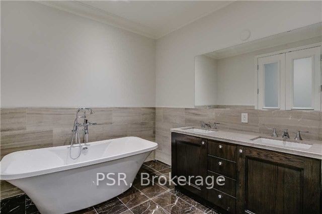 311 Bay Street #3901