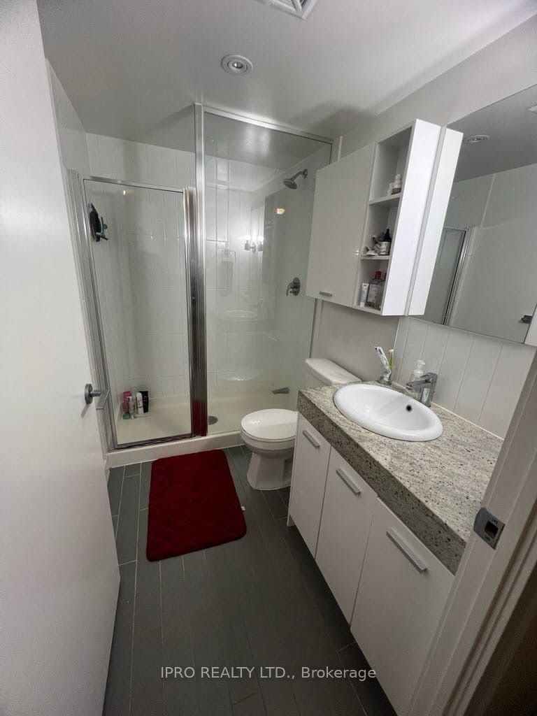 33 Singer Court, #1202