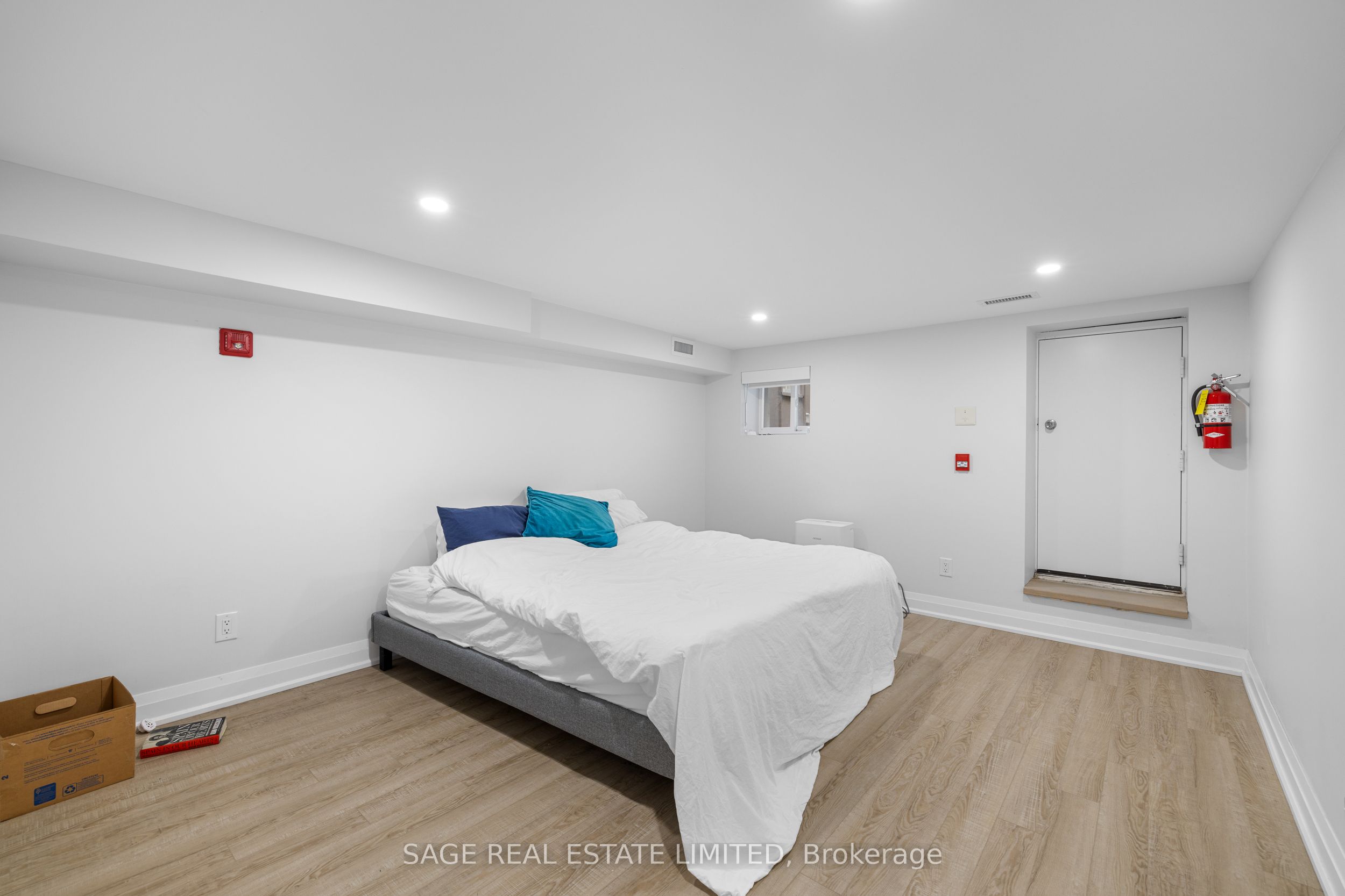 225 Carlton Street, #2