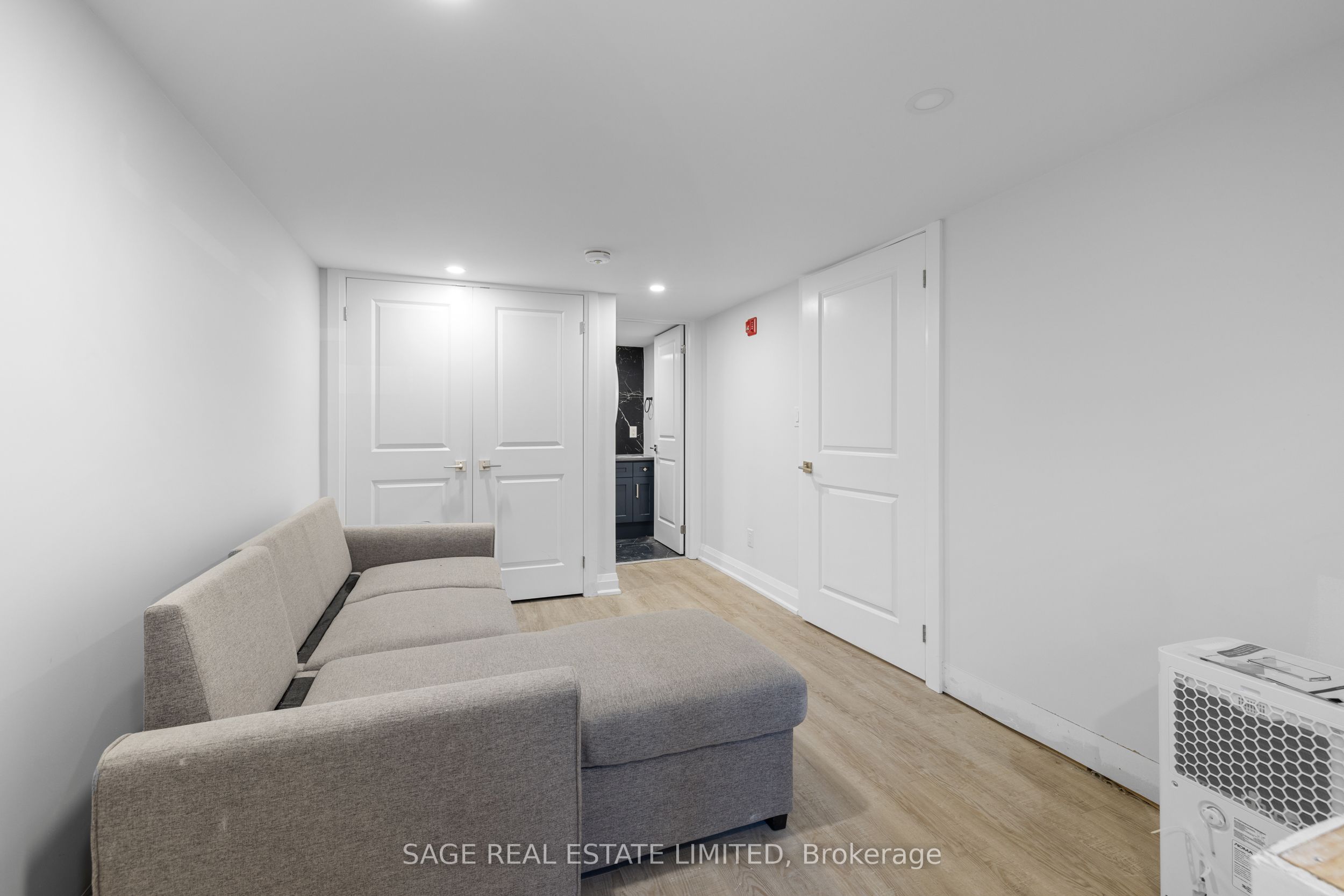 225 Carlton Street, #2