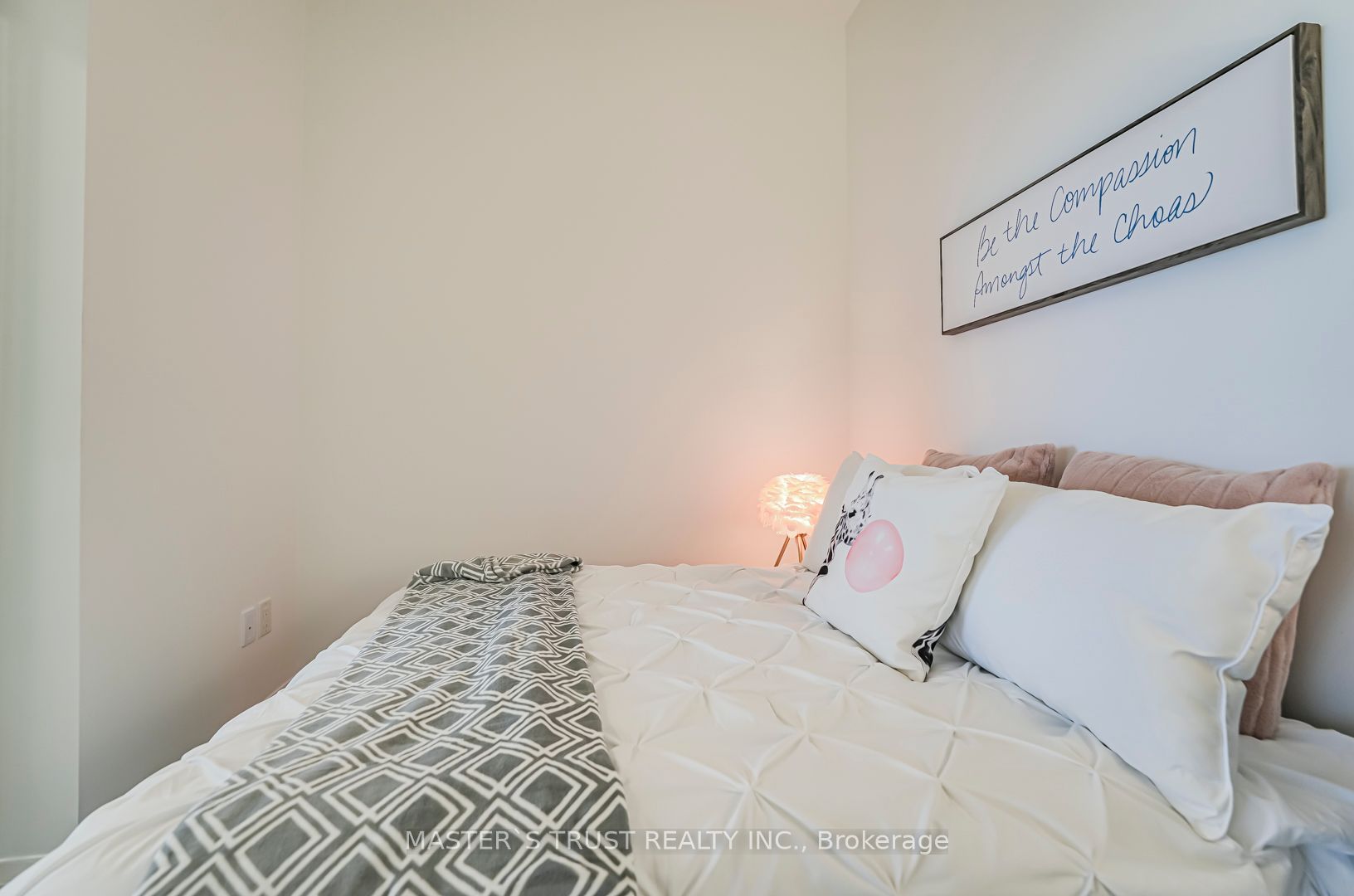 75 Canterbury Place, #1817