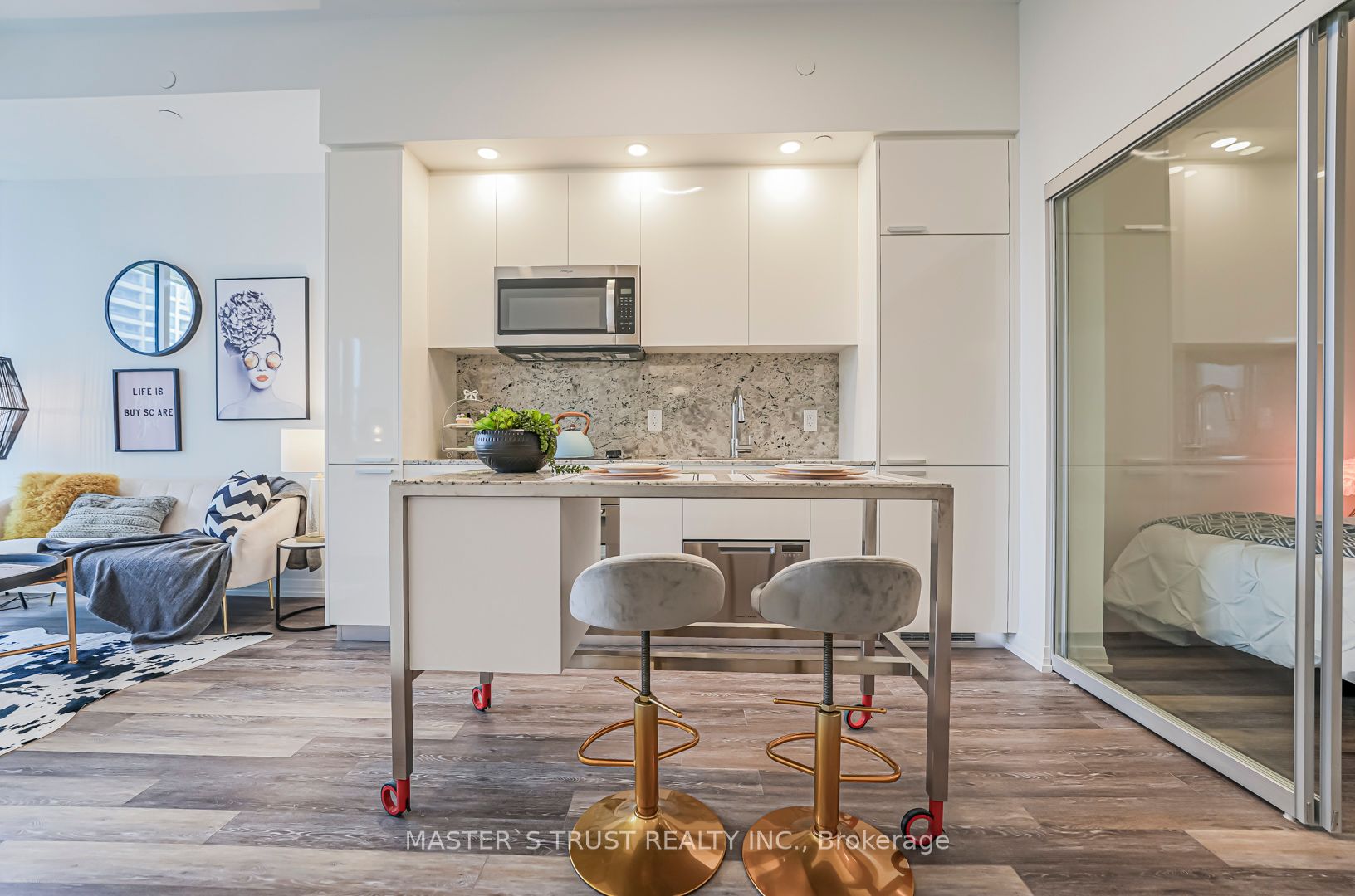 75 Canterbury Place, #1817