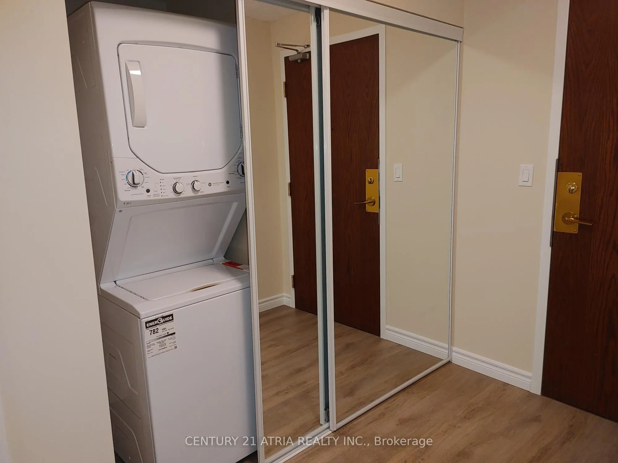 1 Pemberton Avenue, #402