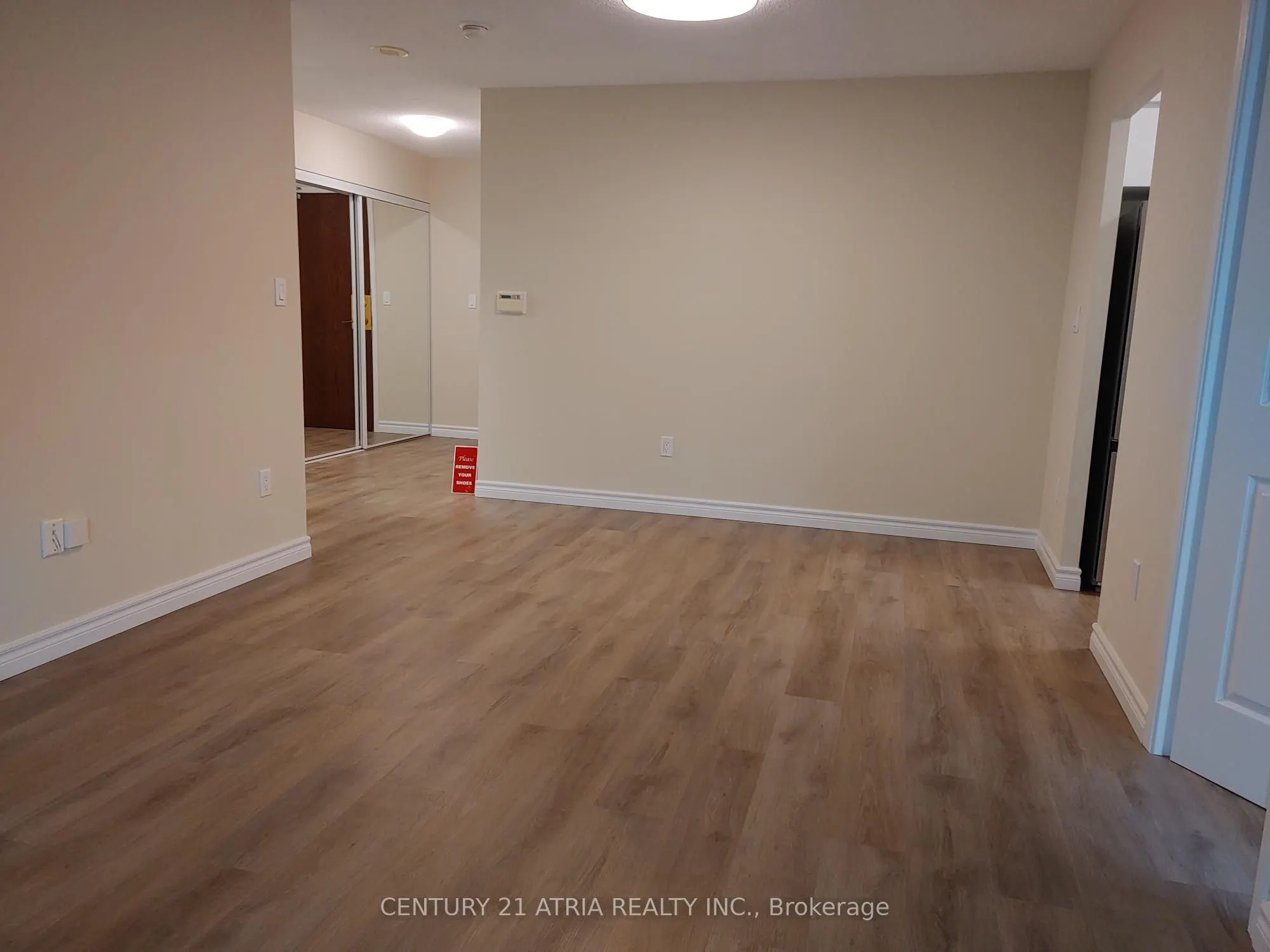 1 Pemberton Avenue, #402