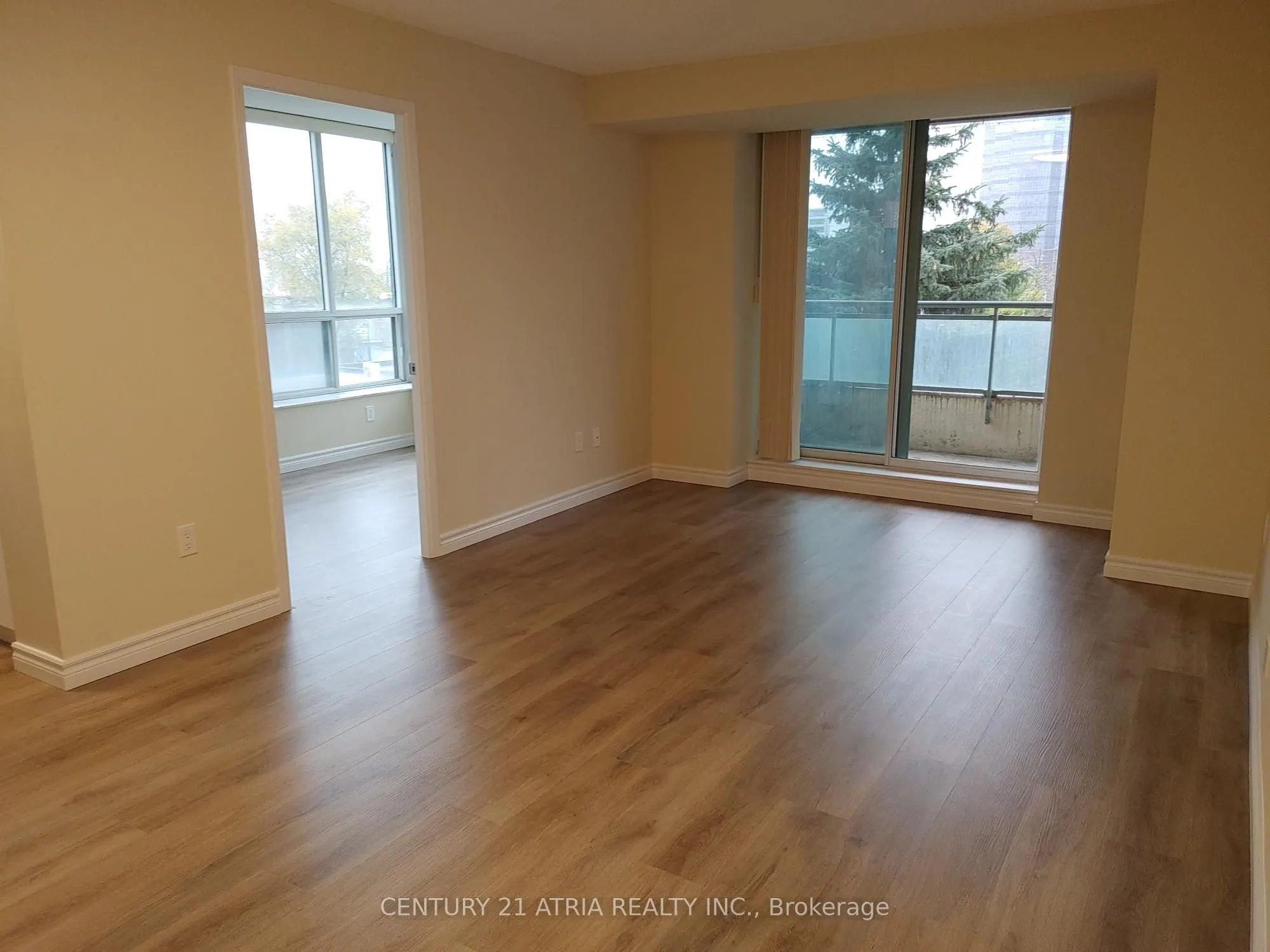1 Pemberton Avenue, #402