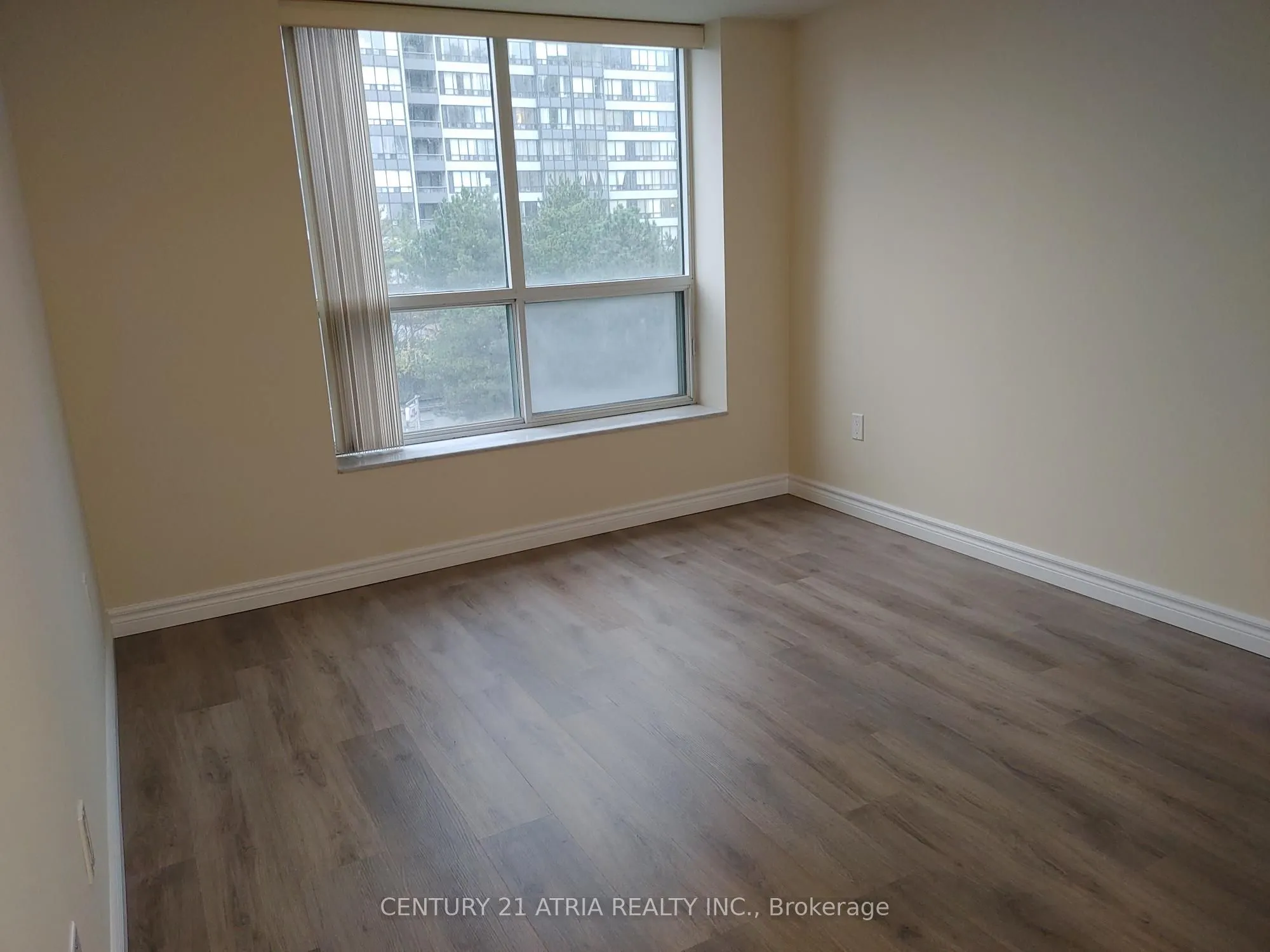 1 Pemberton Avenue, #402