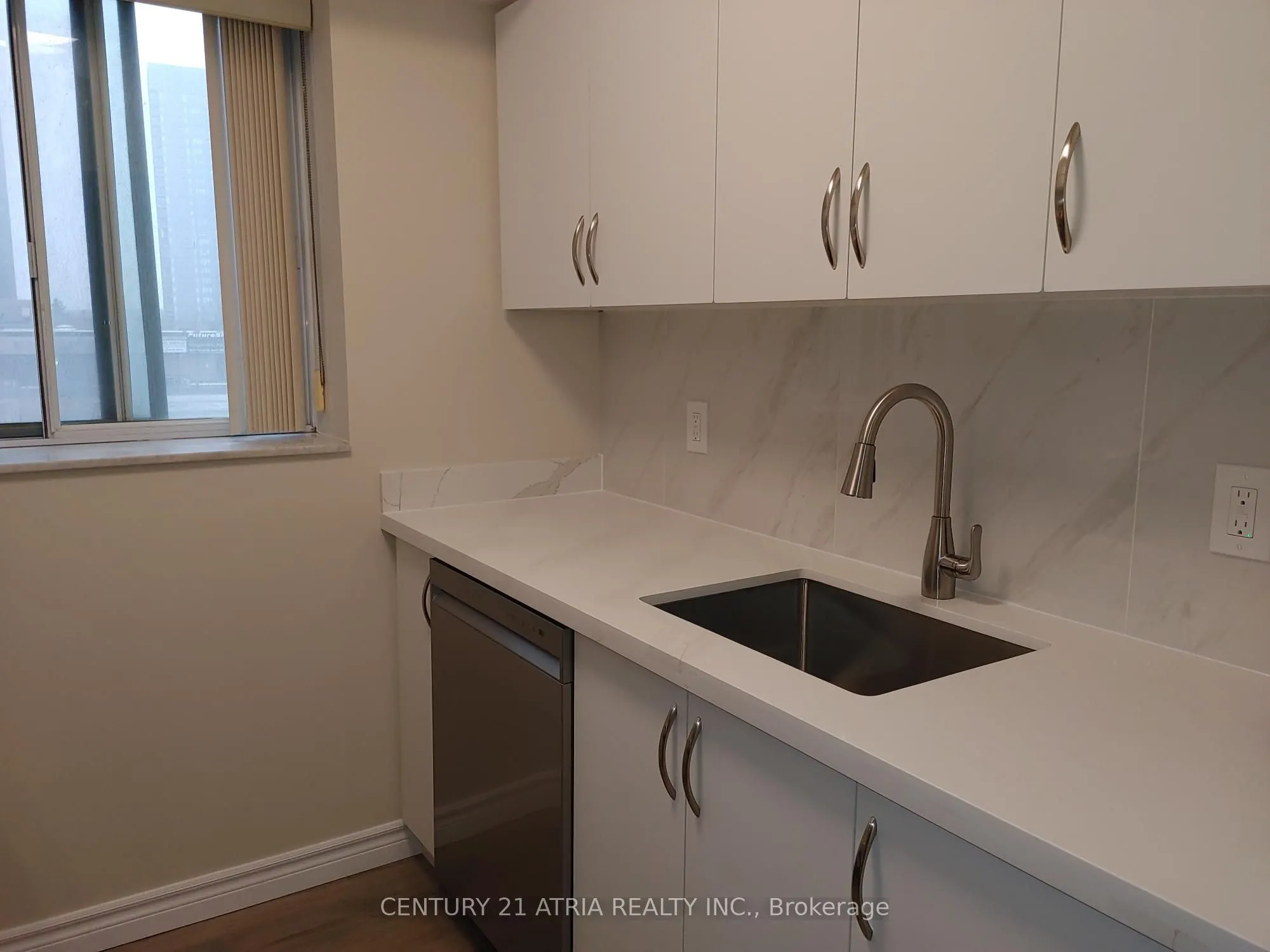 1 Pemberton Avenue, #402