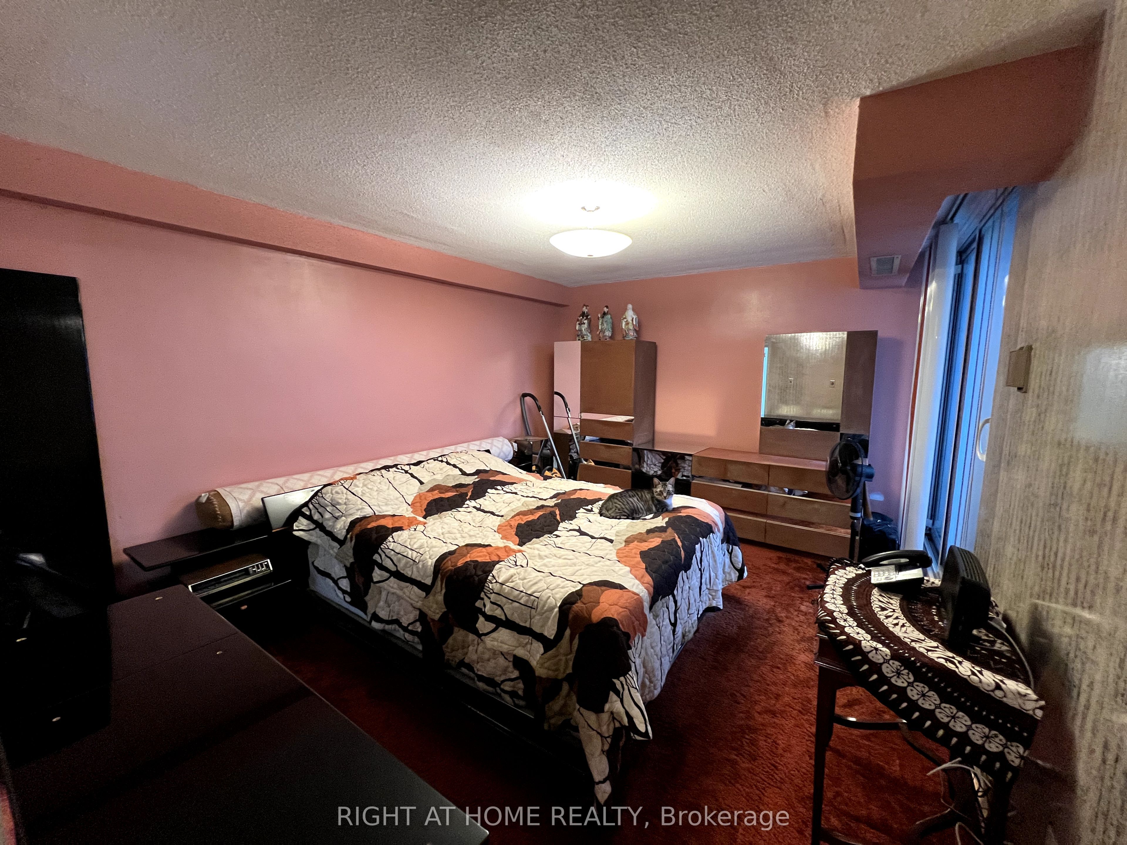 150 Neptune Drive, #1204