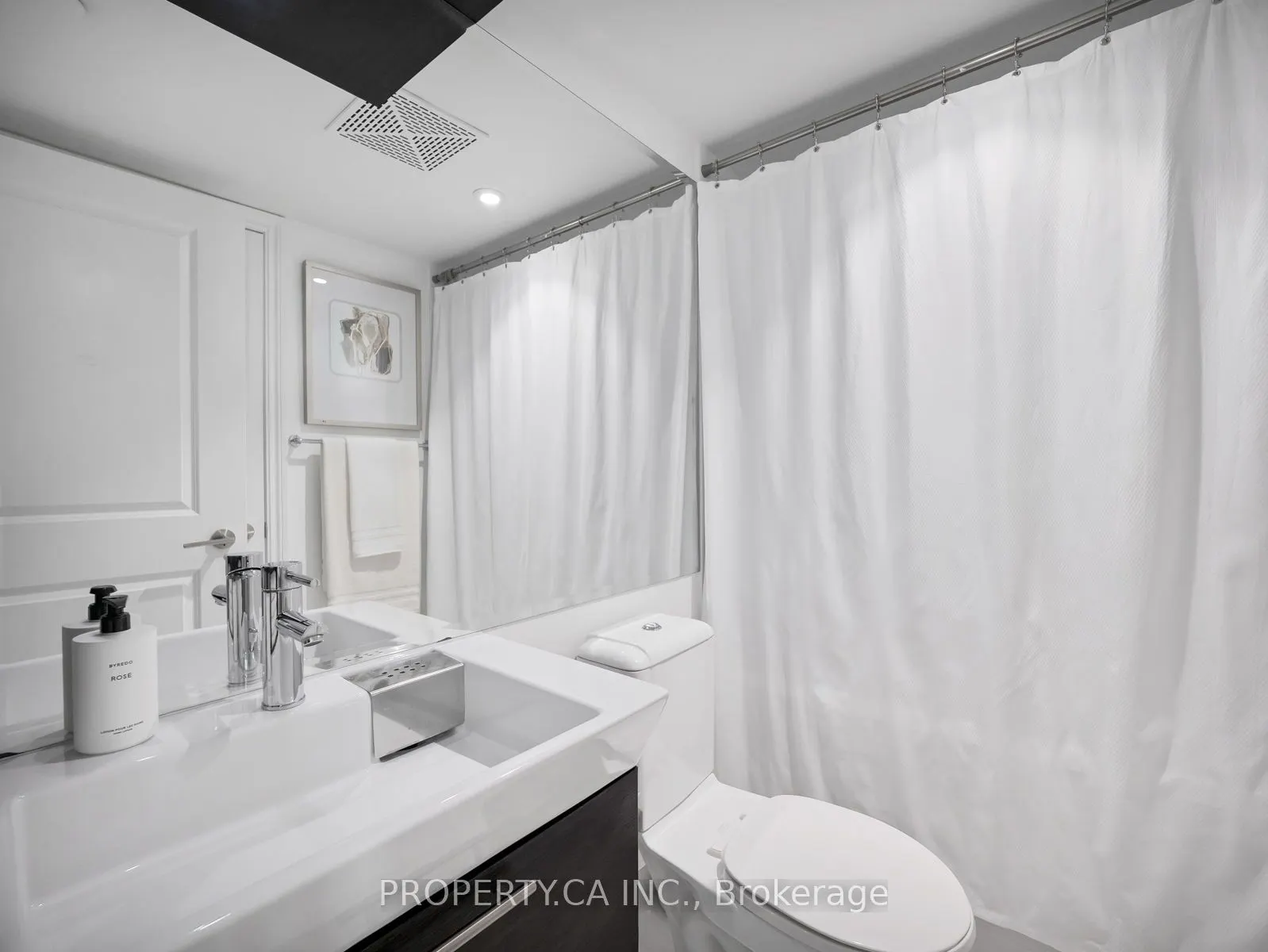 386 Yonge Street, #2105