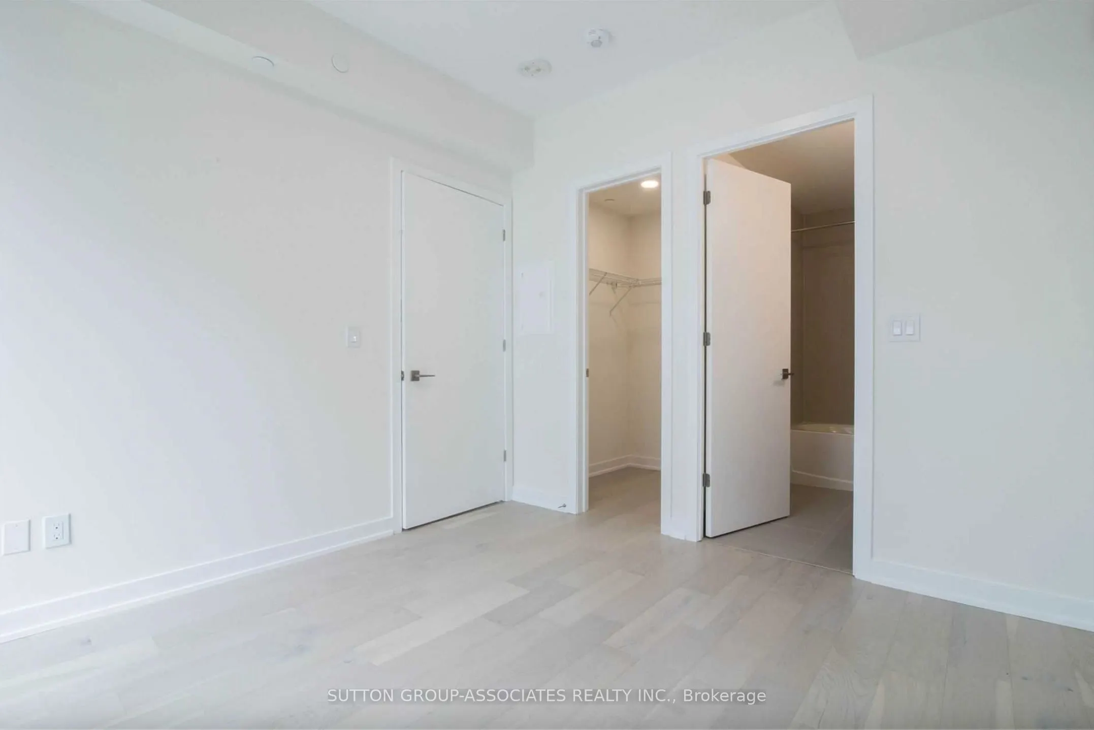 840 St Clair Avenue W, #416