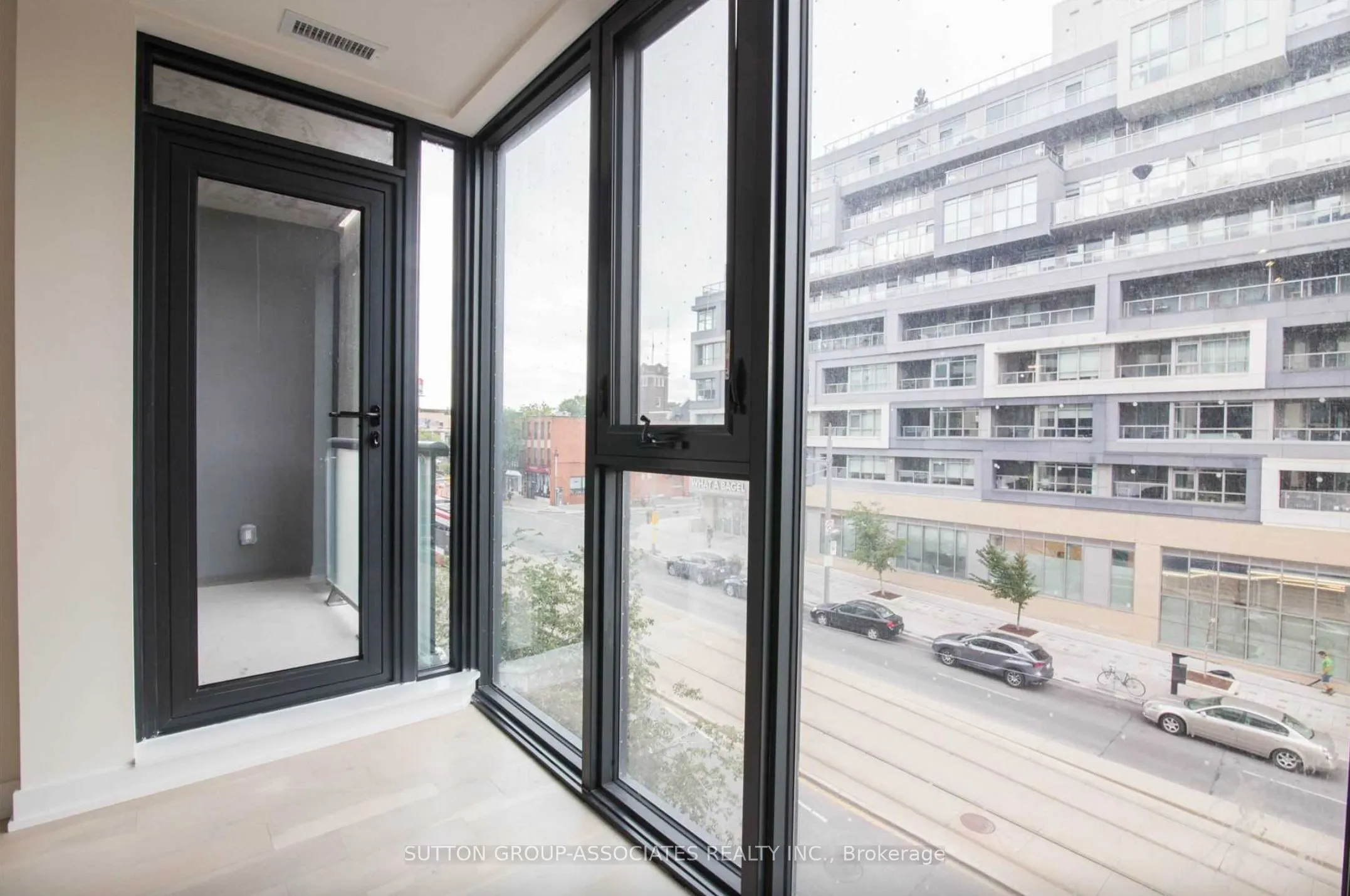 840 St Clair Avenue W, #416