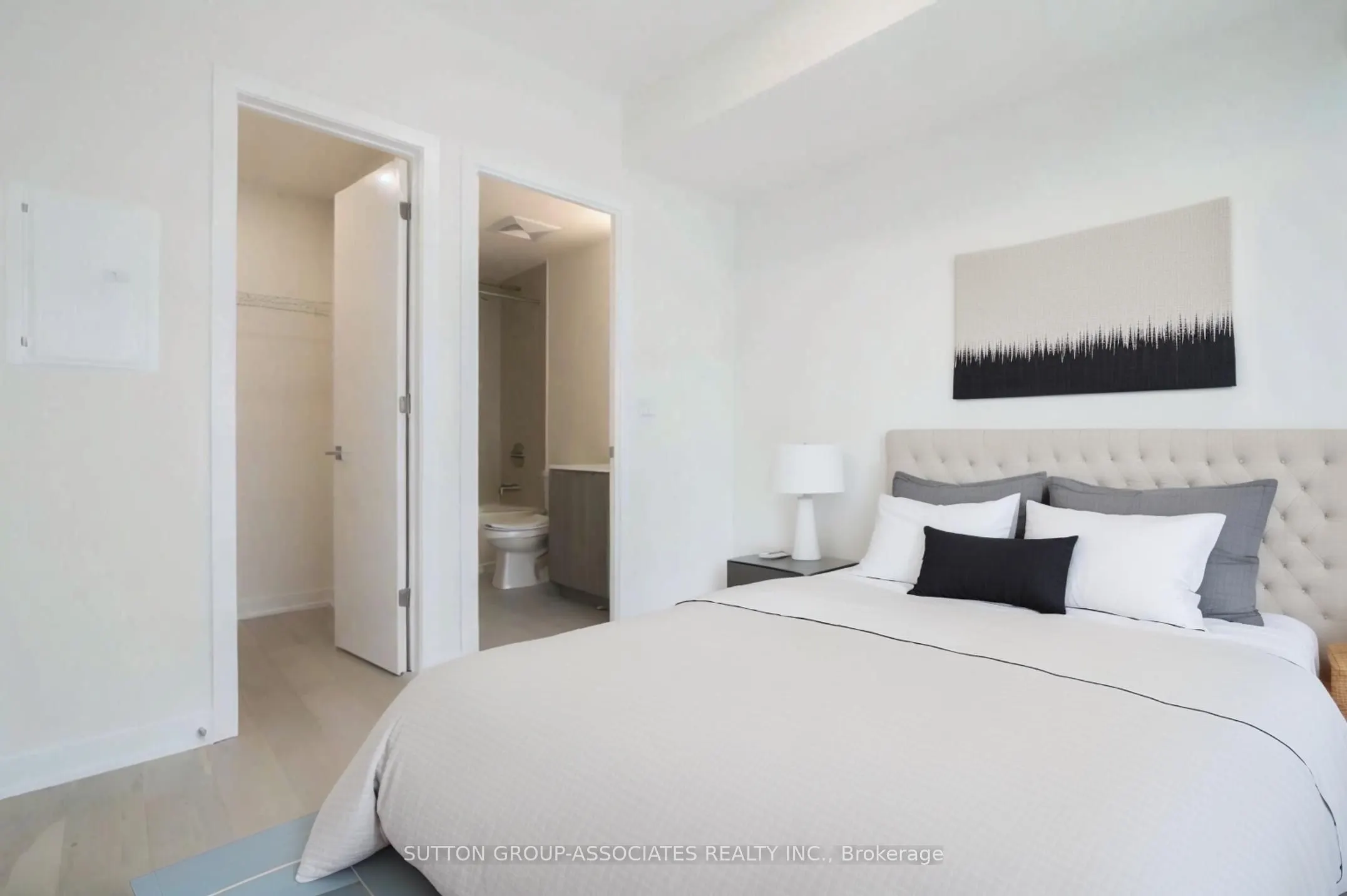840 St Clair Avenue W, #416
