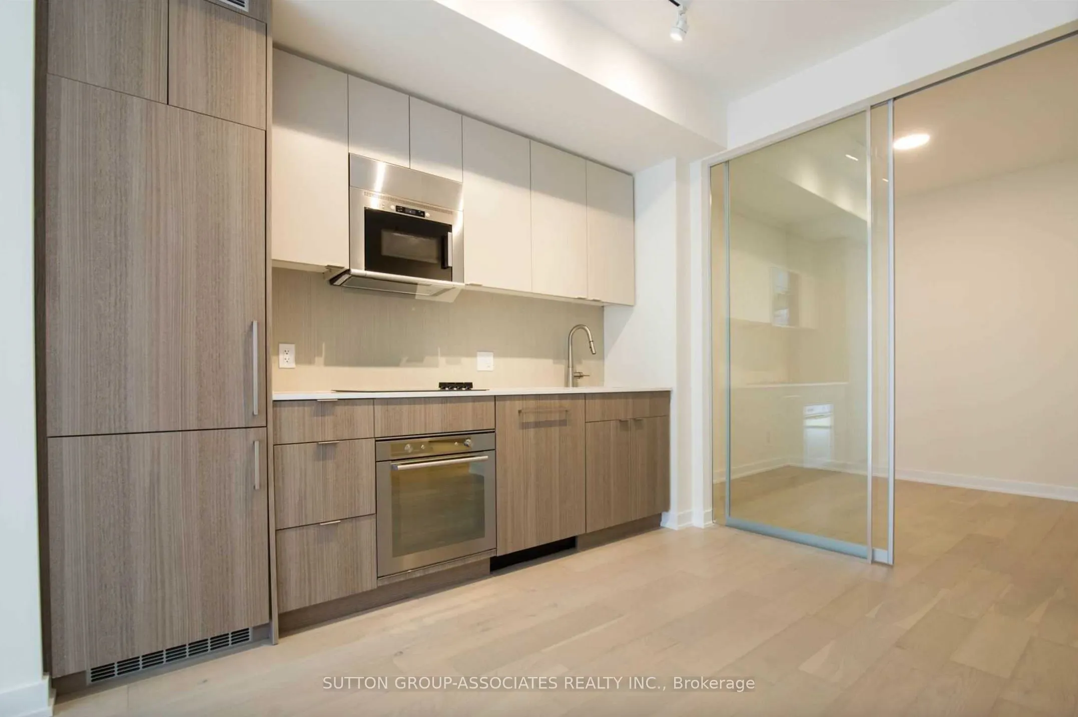 840 St Clair Avenue W, #416