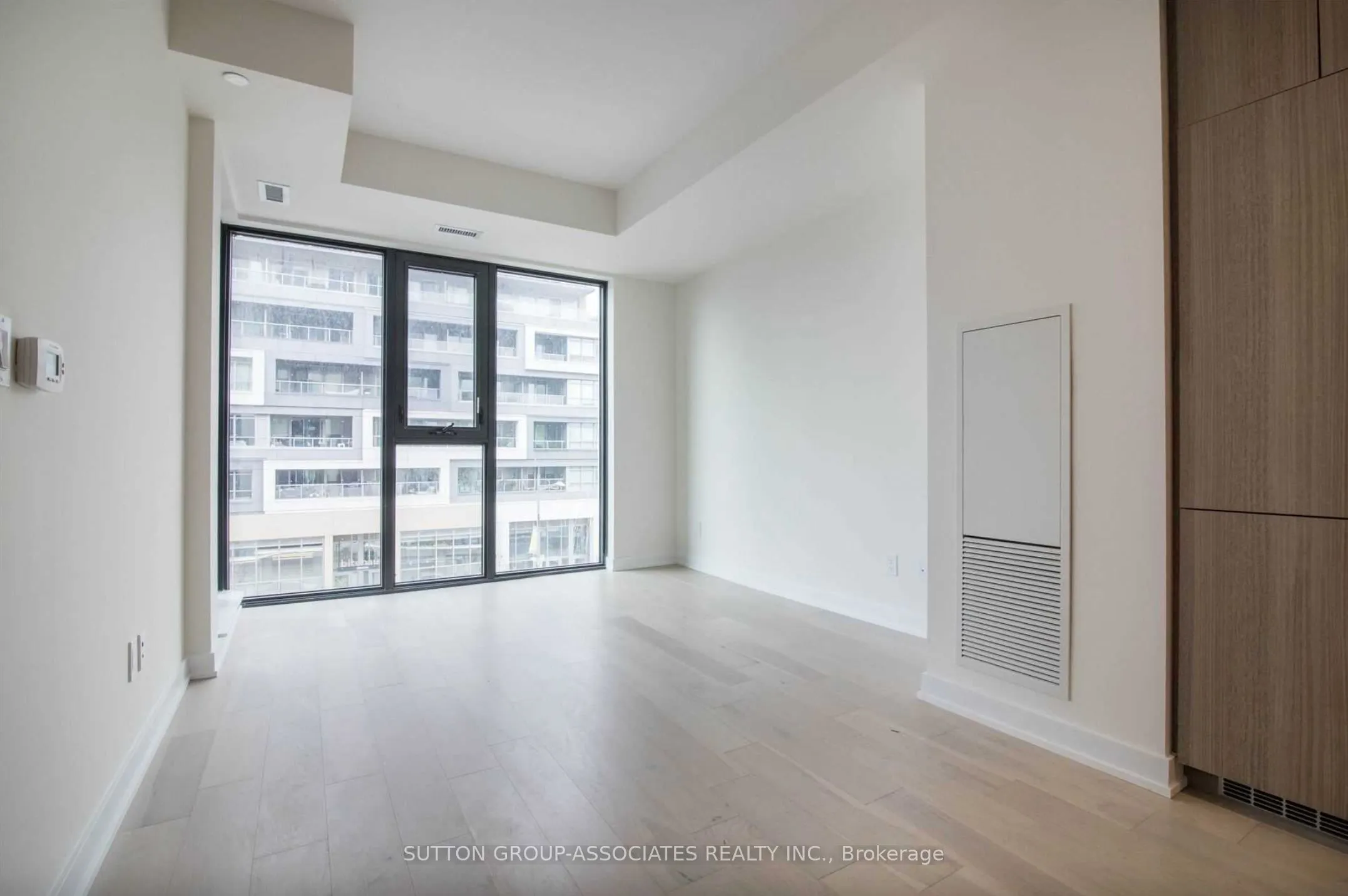 840 St Clair Avenue W, #416