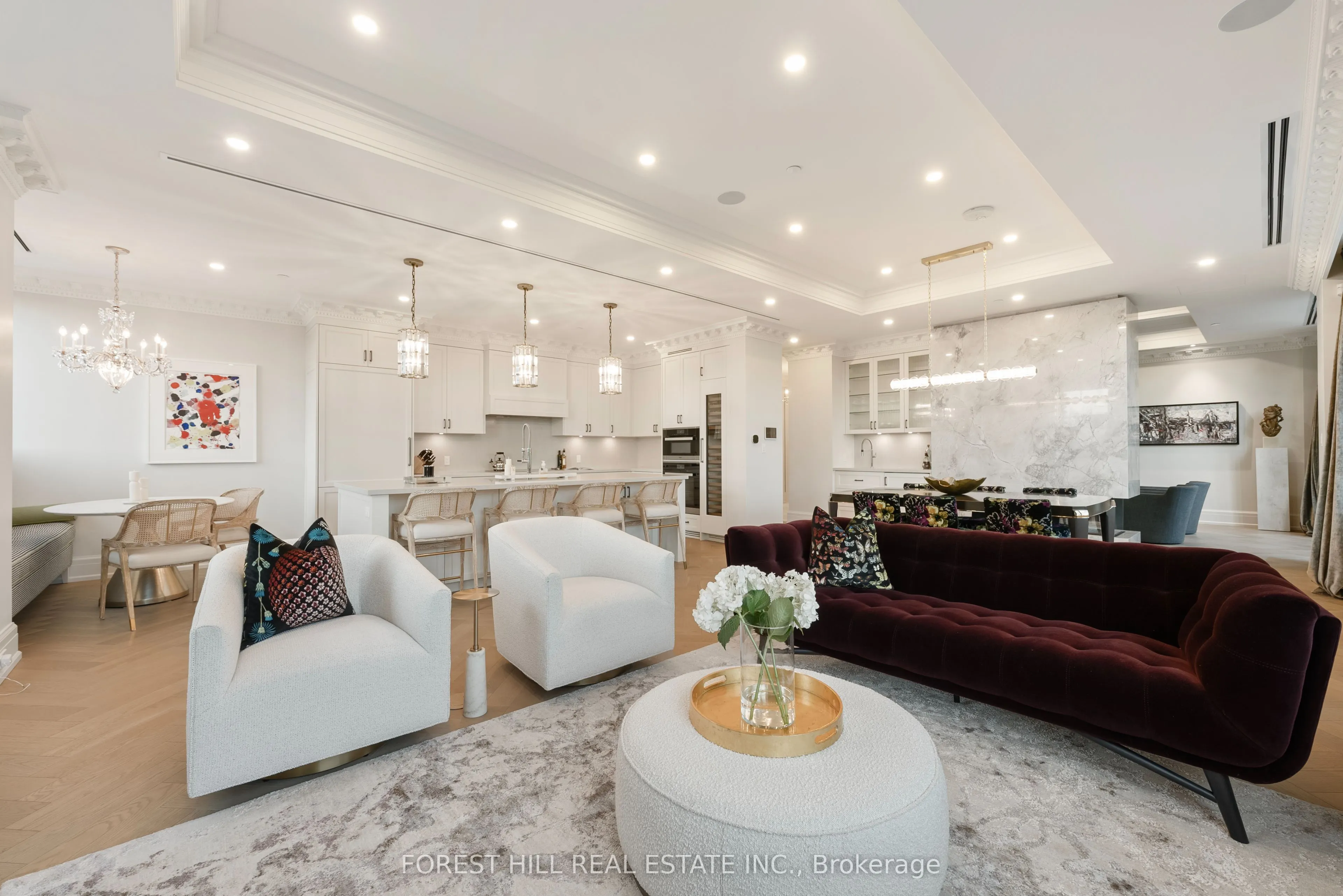 128 Hazelton Avenue, #602