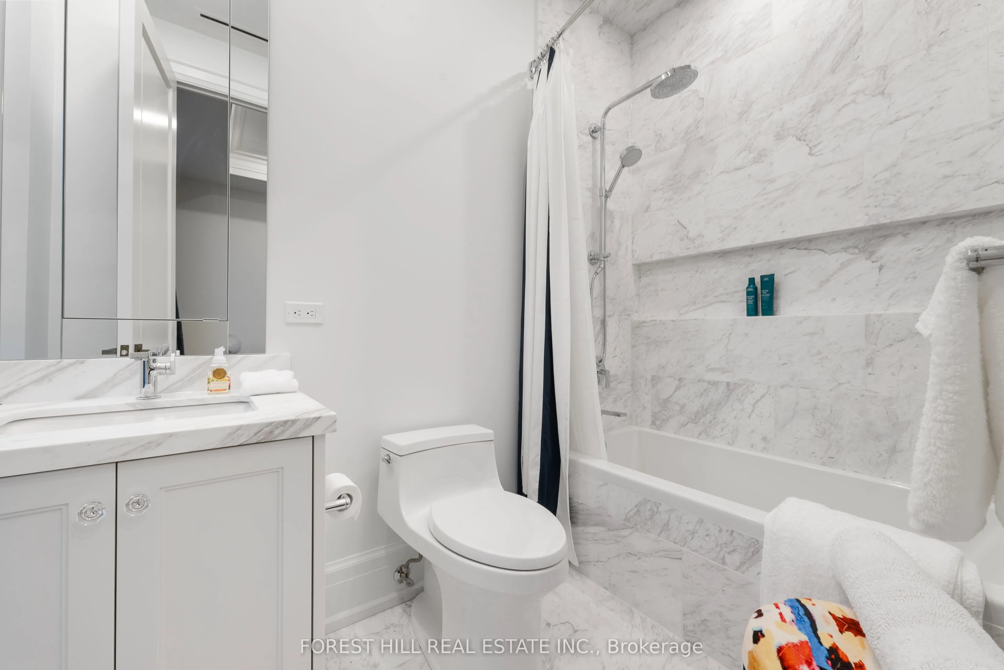 128 Hazelton Avenue, #602