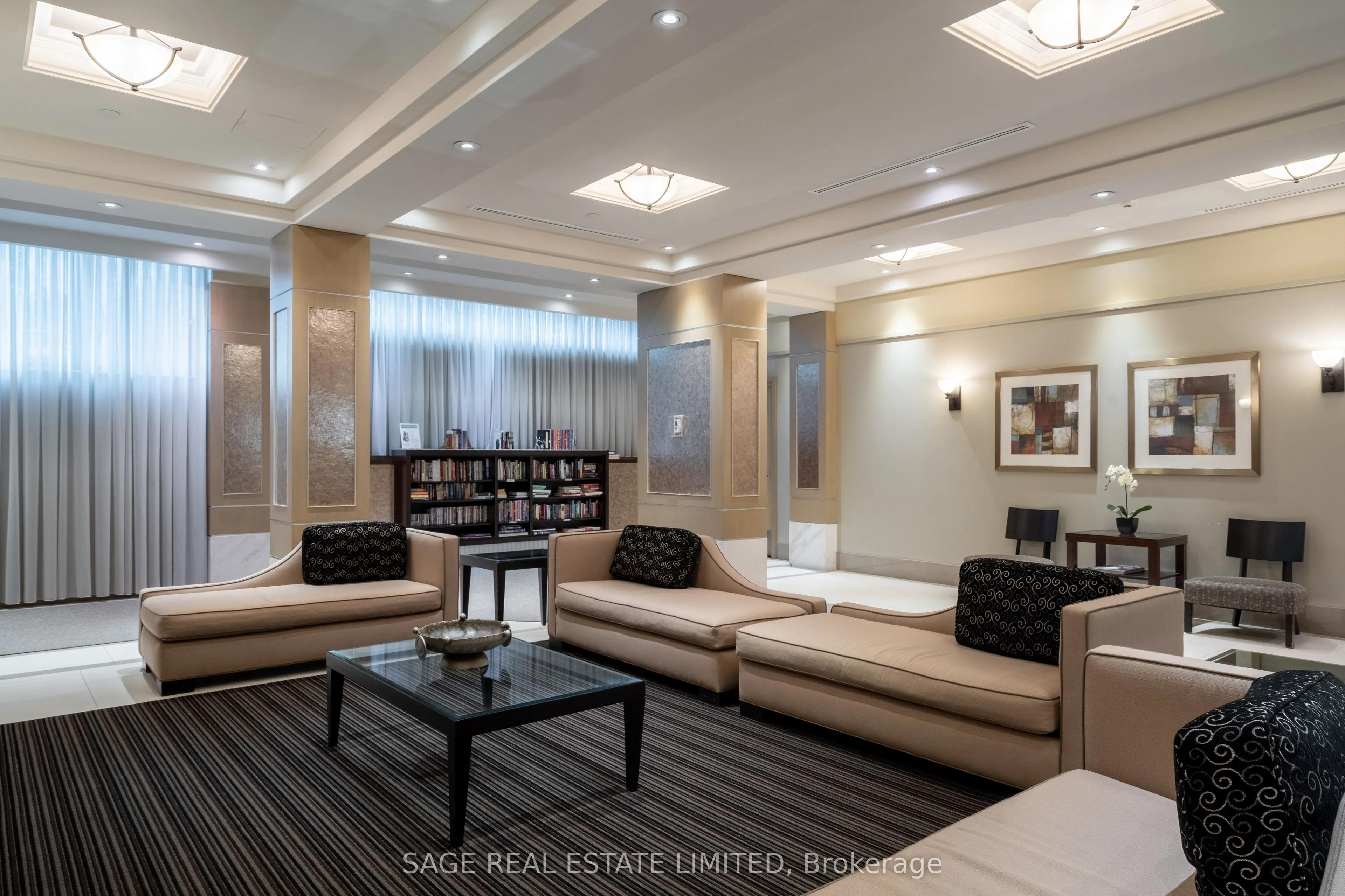 319 Merton Street, #1002