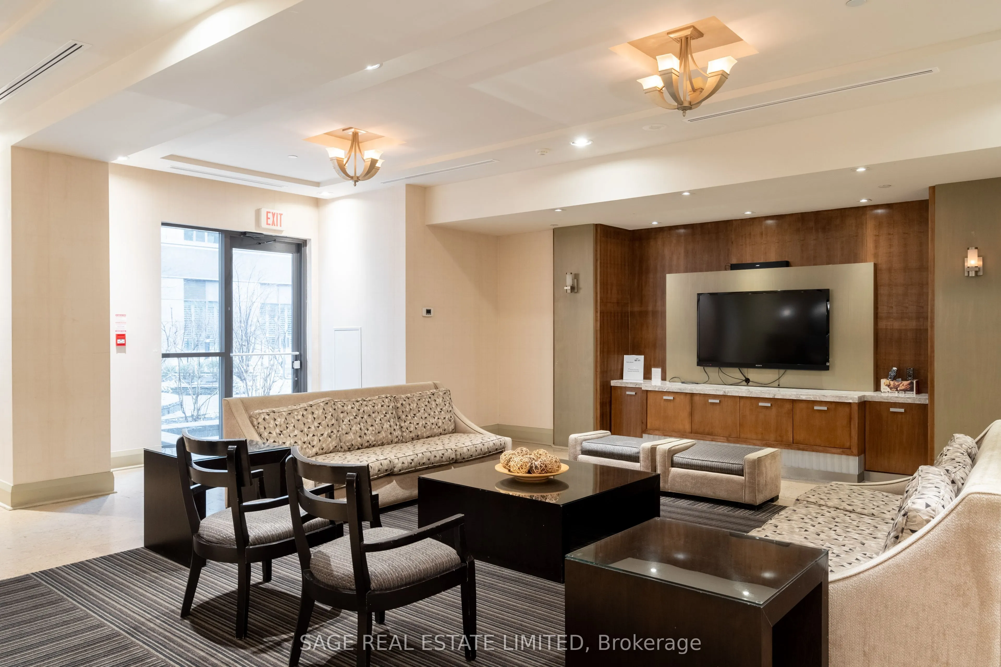 319 Merton Street, #1002