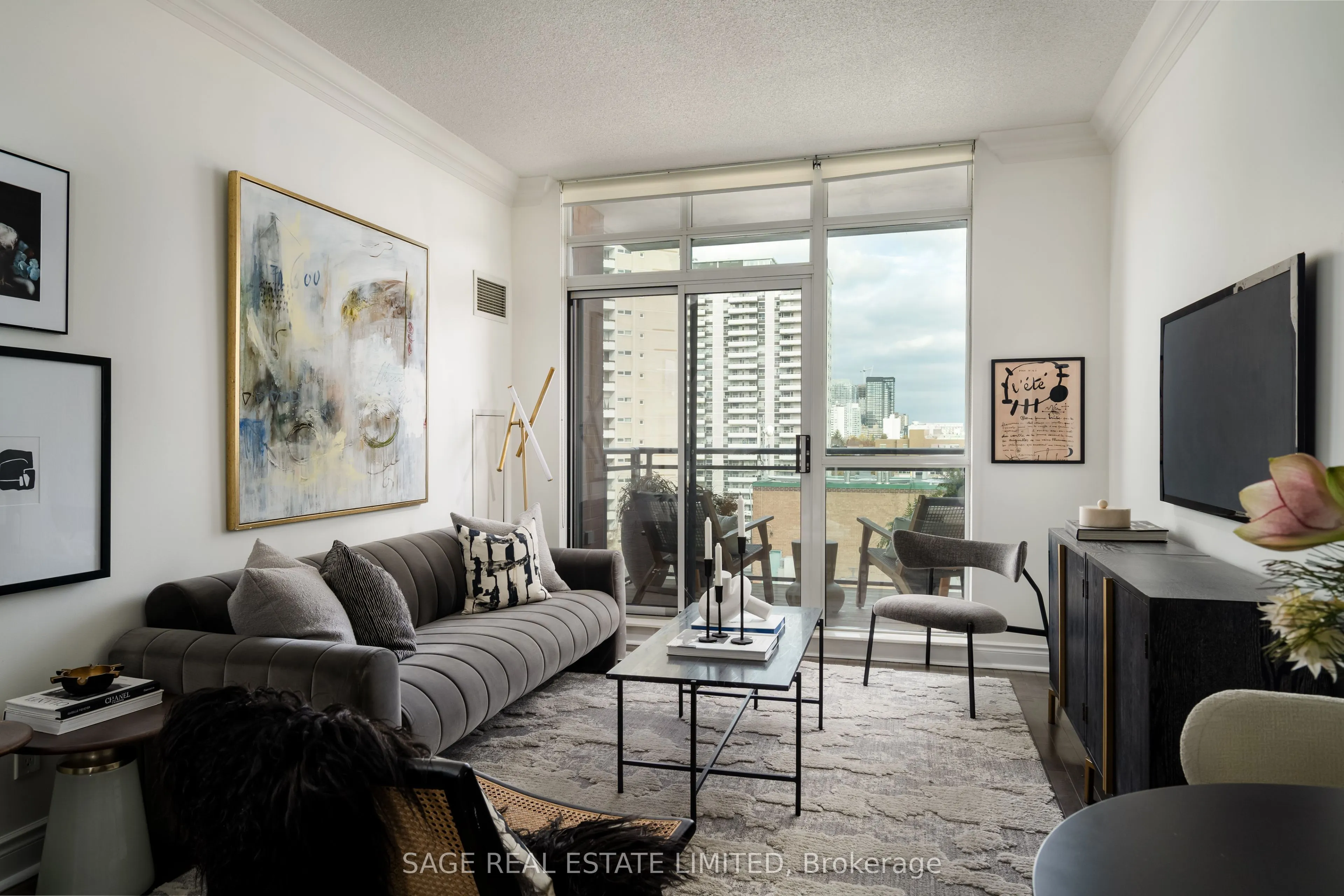 319 Merton Street, #1002