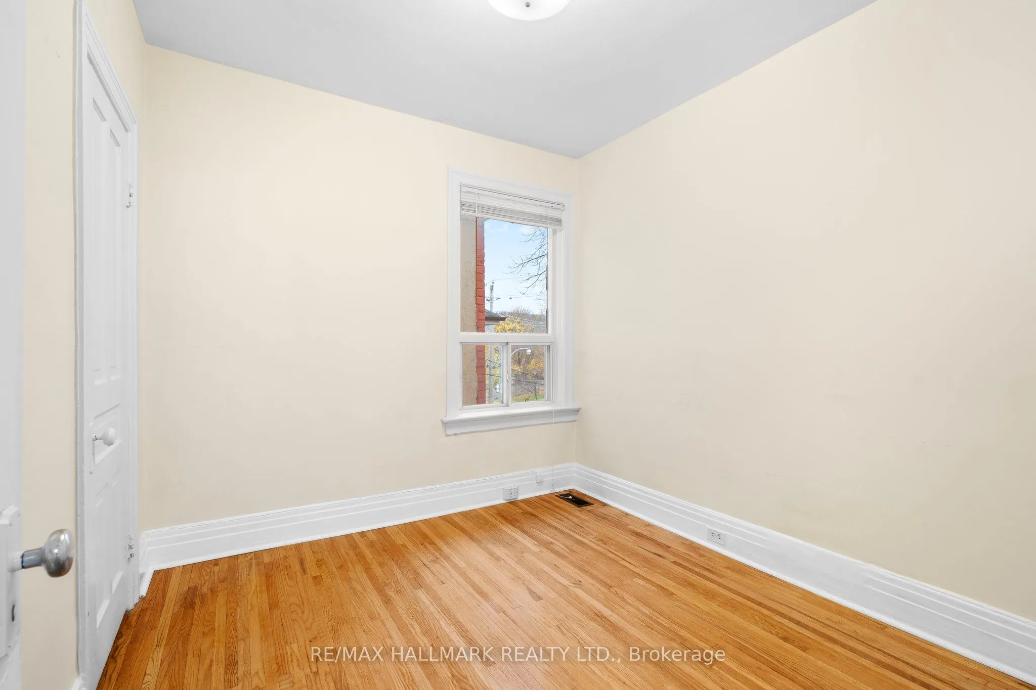 393 Ossington Avenue