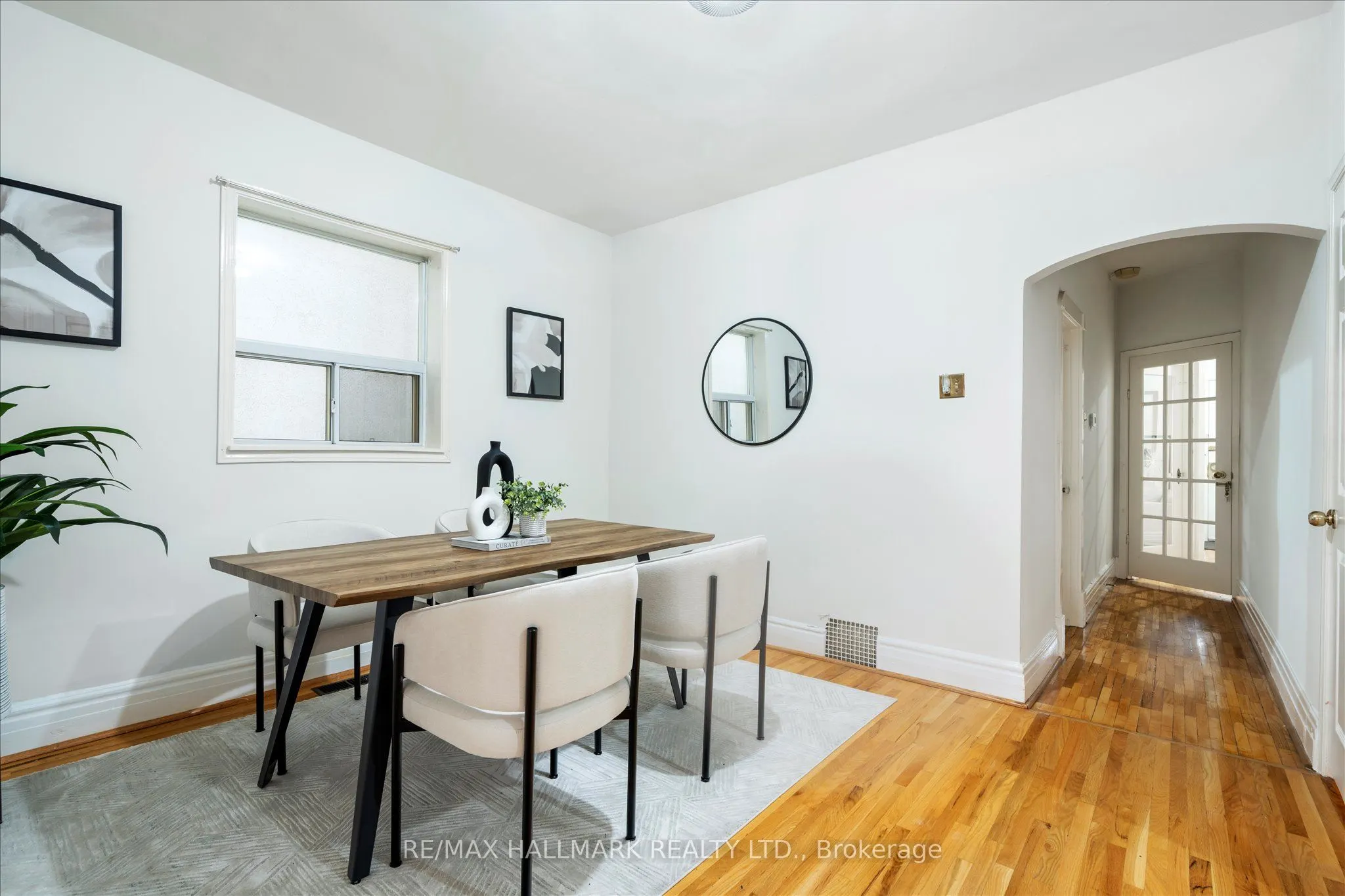 393 Ossington Avenue