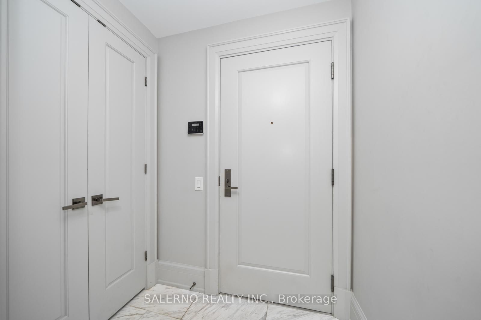 181 Davenport Road, #201