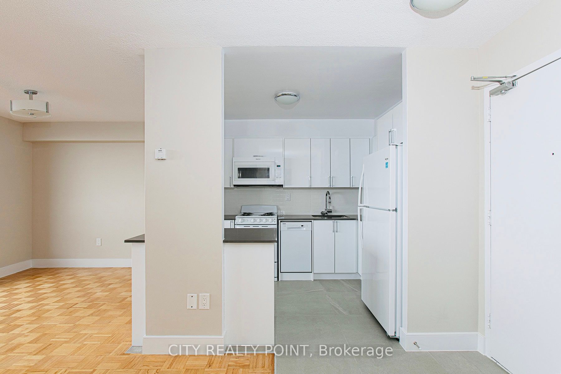 666 Spadina Avenue, #PH9