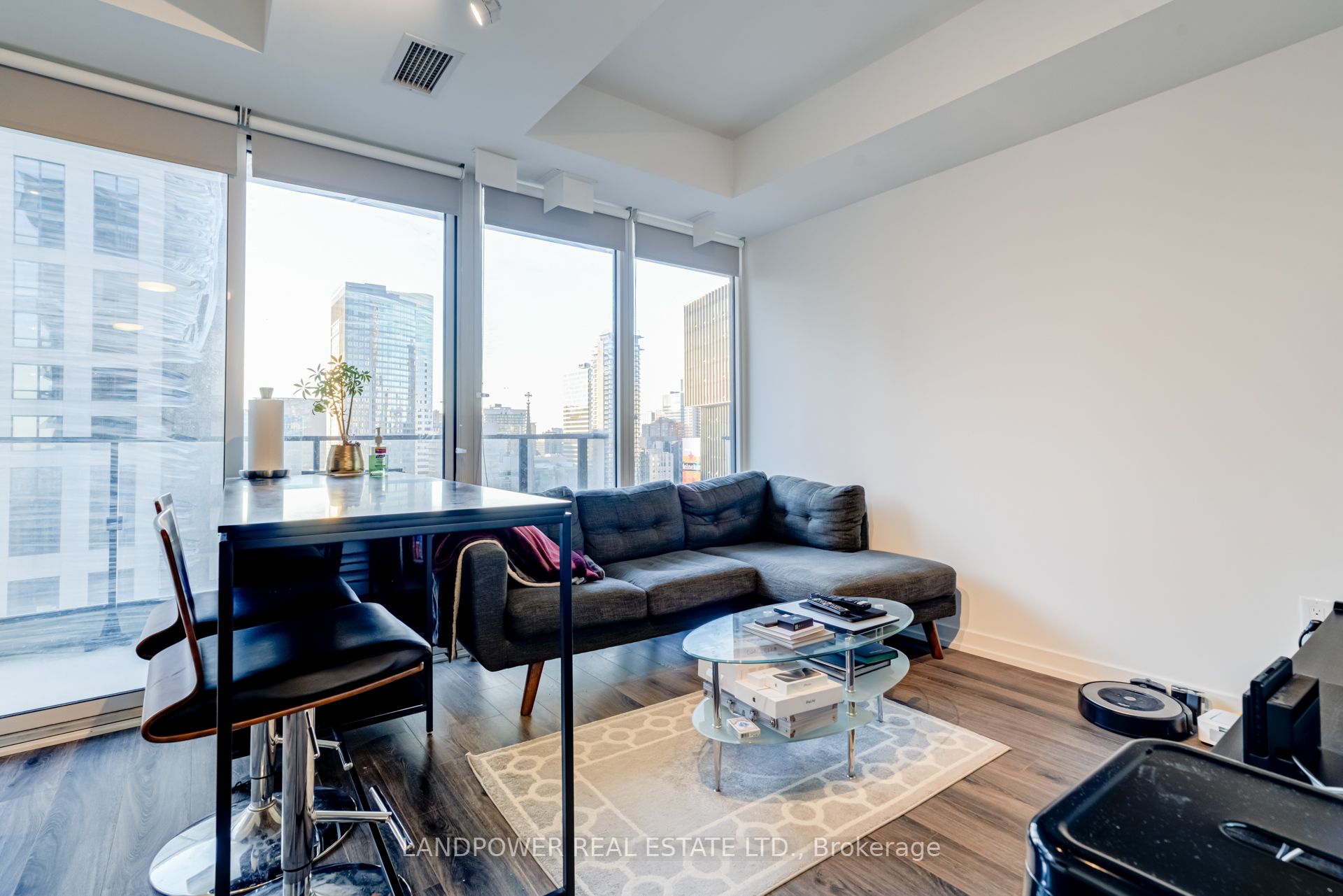 77 Shuter Street #2501