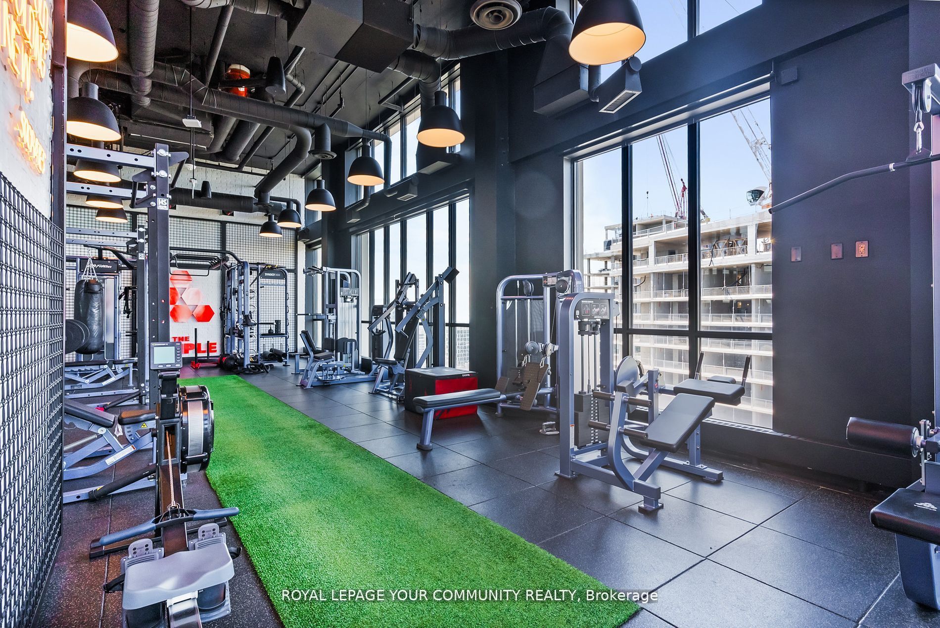 200 Redpath Avenue, #2809